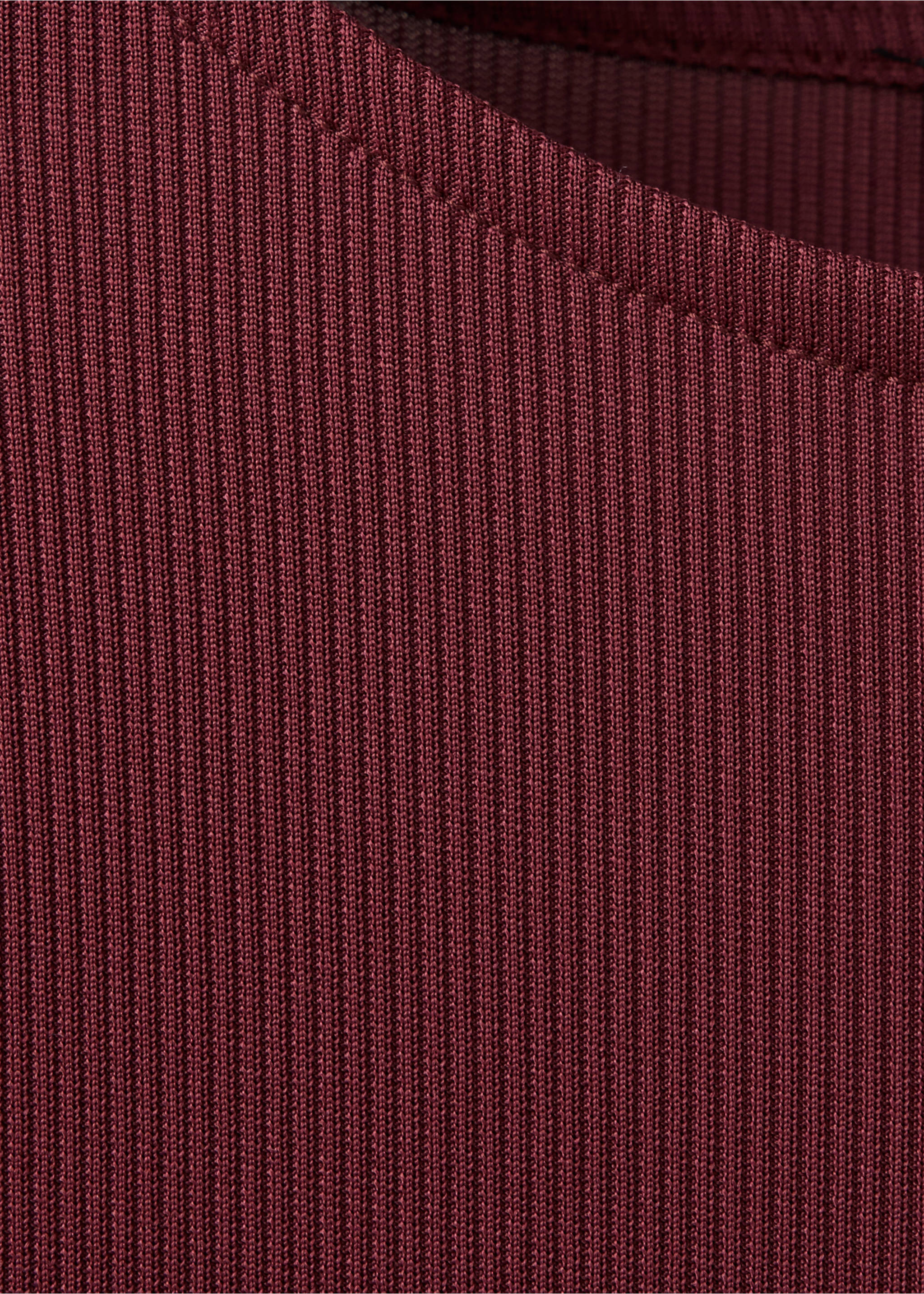 Dress caldera-a - Details of the article 8, Maroon. Ref: 37006013-00.