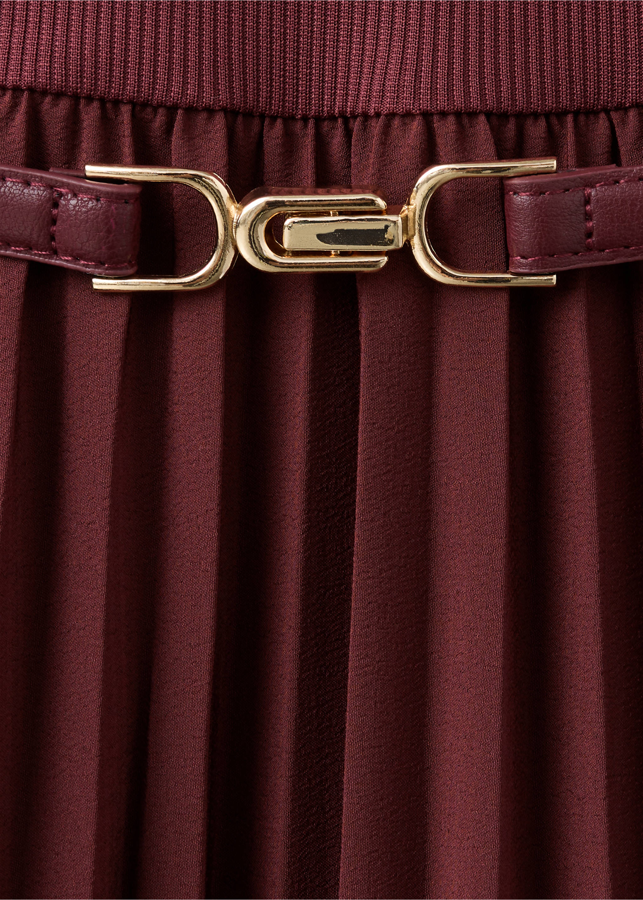 Dress caldera-a - Details of the article 0, Maroon. Ref: 37006013-00.