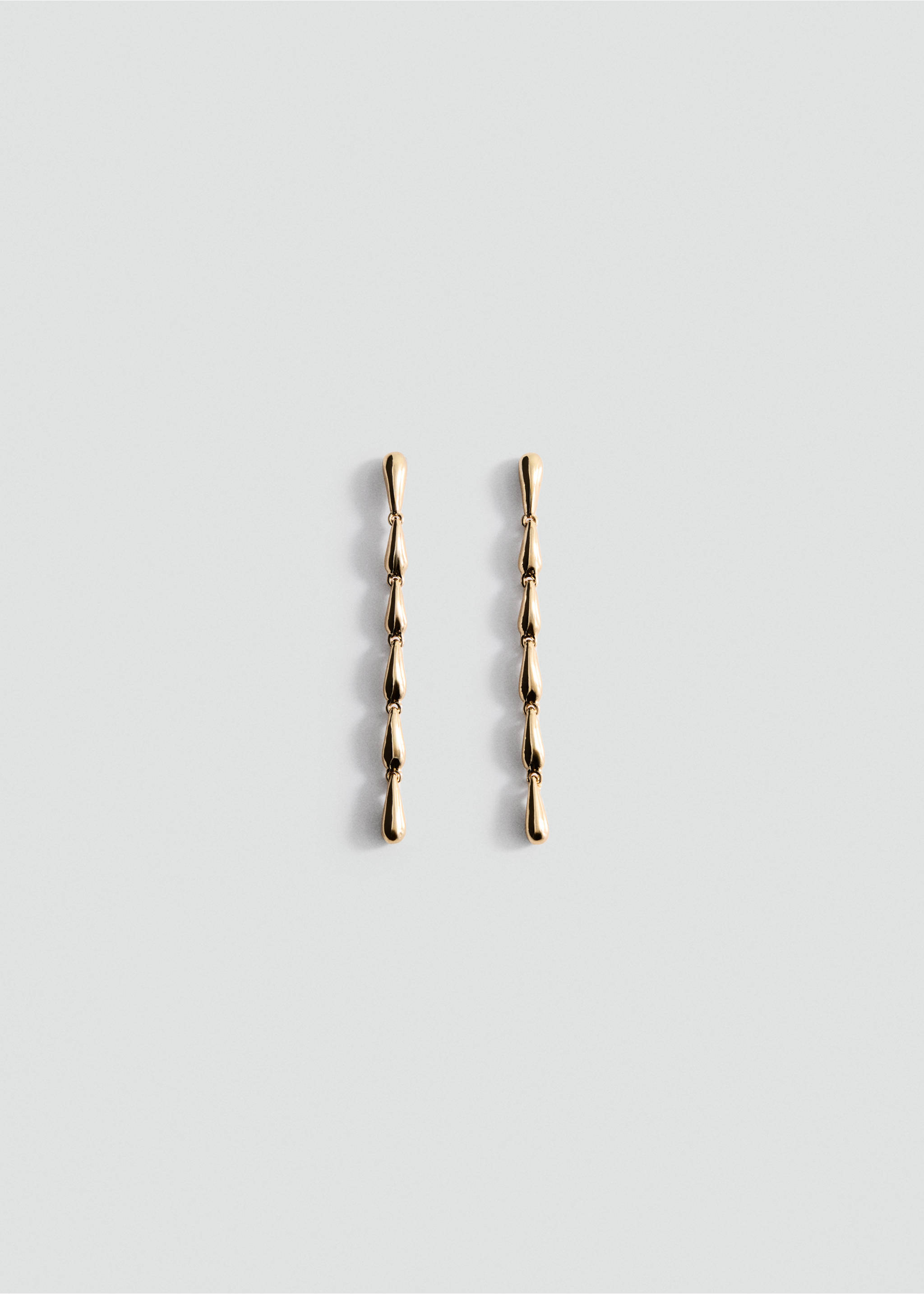 Boucles d’oreilles pendantes gouttes - Article sans modèle, Or. Ref: 37006018-00.