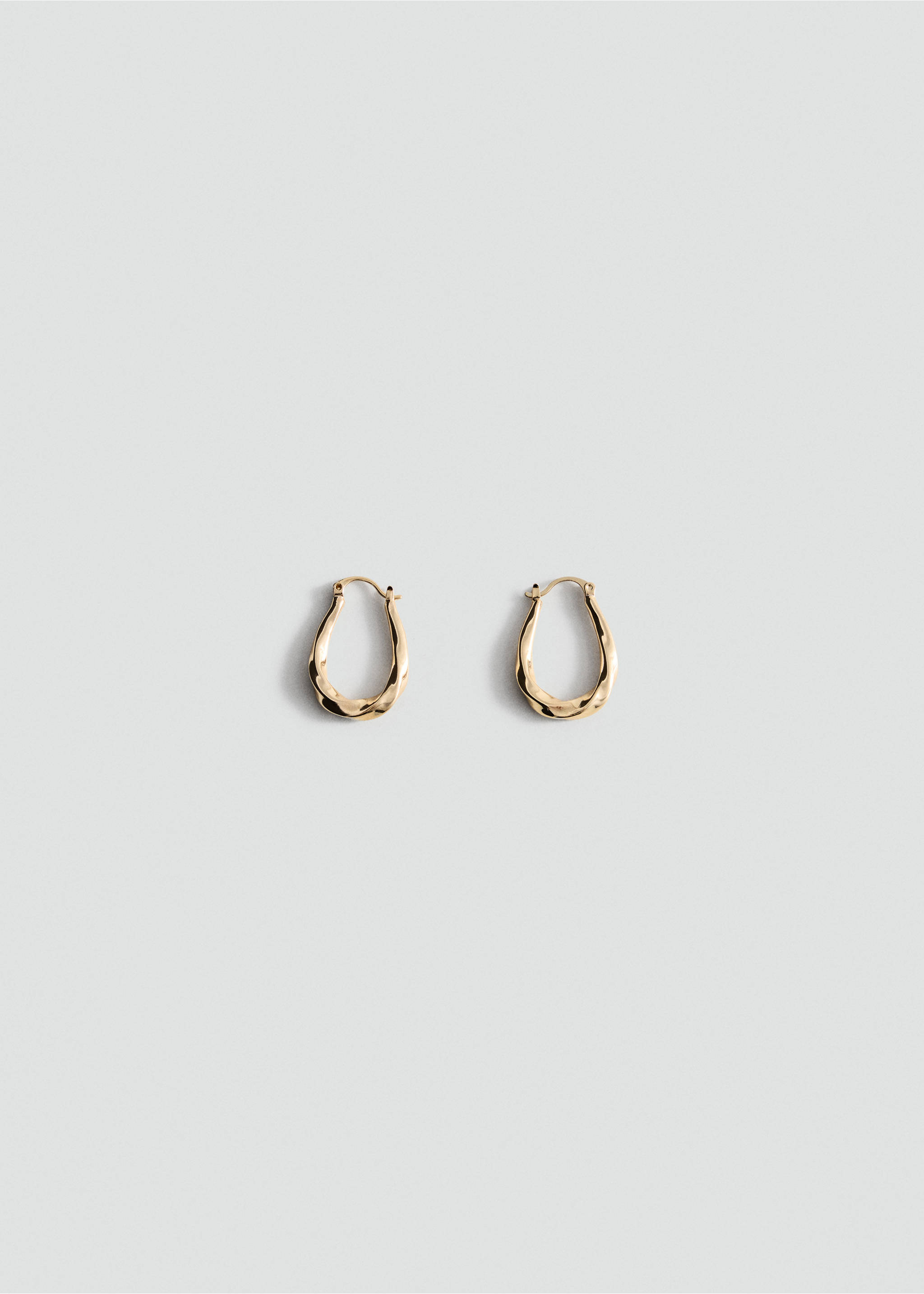 Embossed hoop earrings - Article without model, Gold. Ref: 37006019-00.