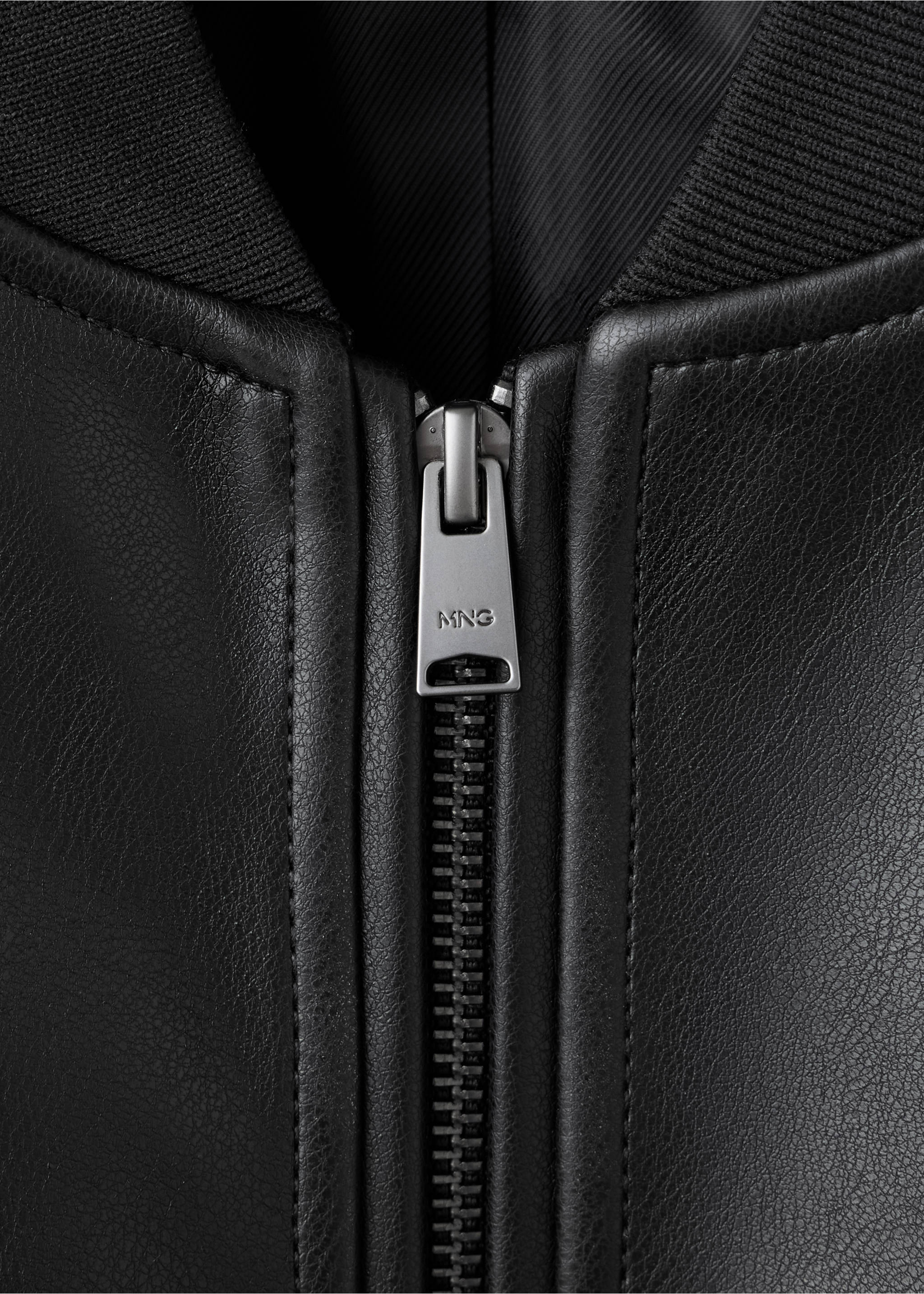 Veste marcel - Détail de l'article 8, Noir. Ref: 37006325-00.