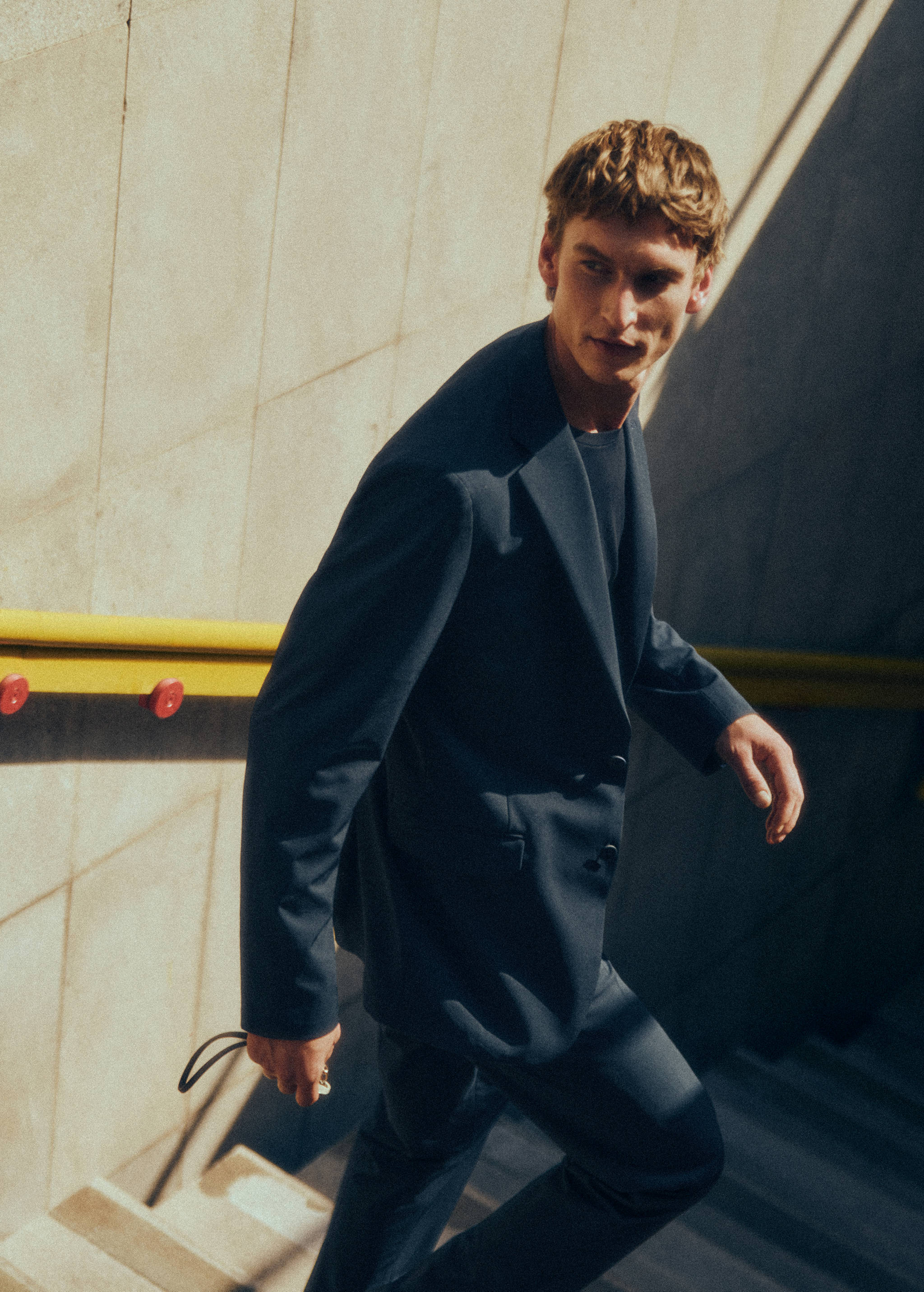 Slim-fit thermoregulating blazer - Details of the article 6