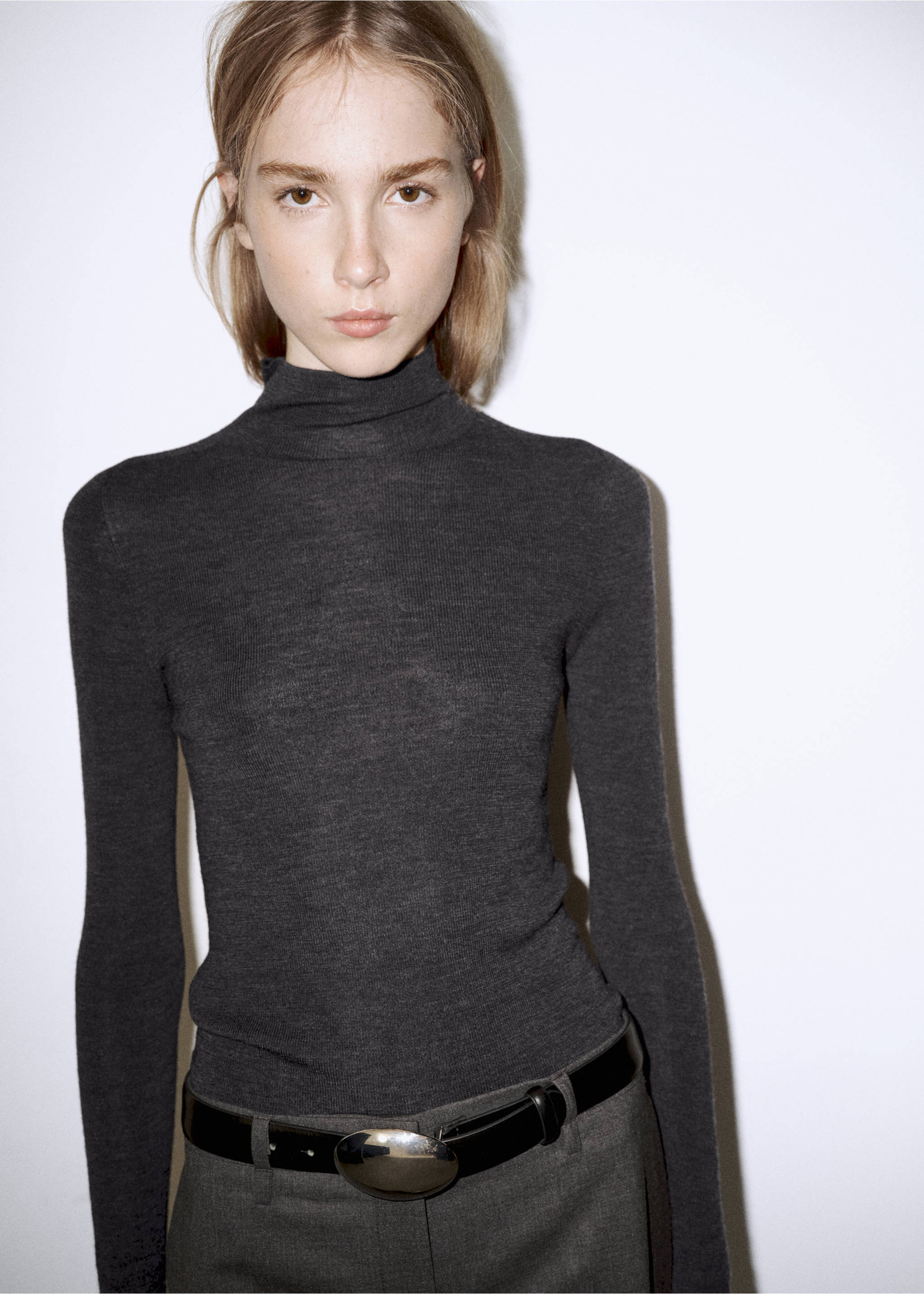 Pull-over 100 % laine col montant - Détail de l'article 1, Gris anthracite. Ref: 37006337-00.