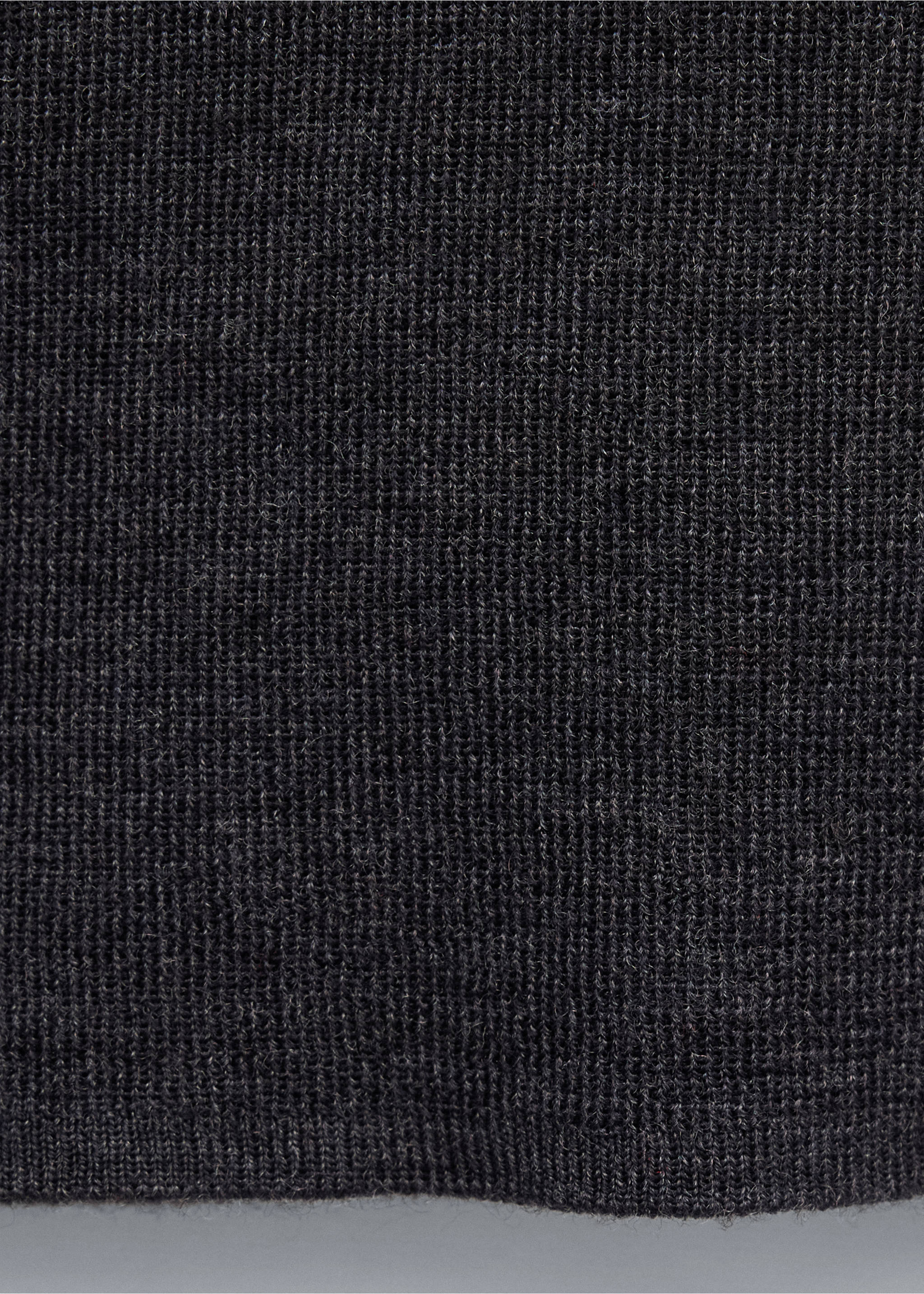 Pull-over 100 % laine col montant - Détail de l'article 0, Gris anthracite. Ref: 37006337-00.
