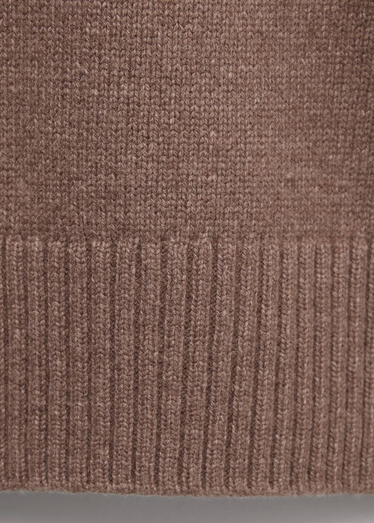 Rounded neck wool sweater — Medium Brown