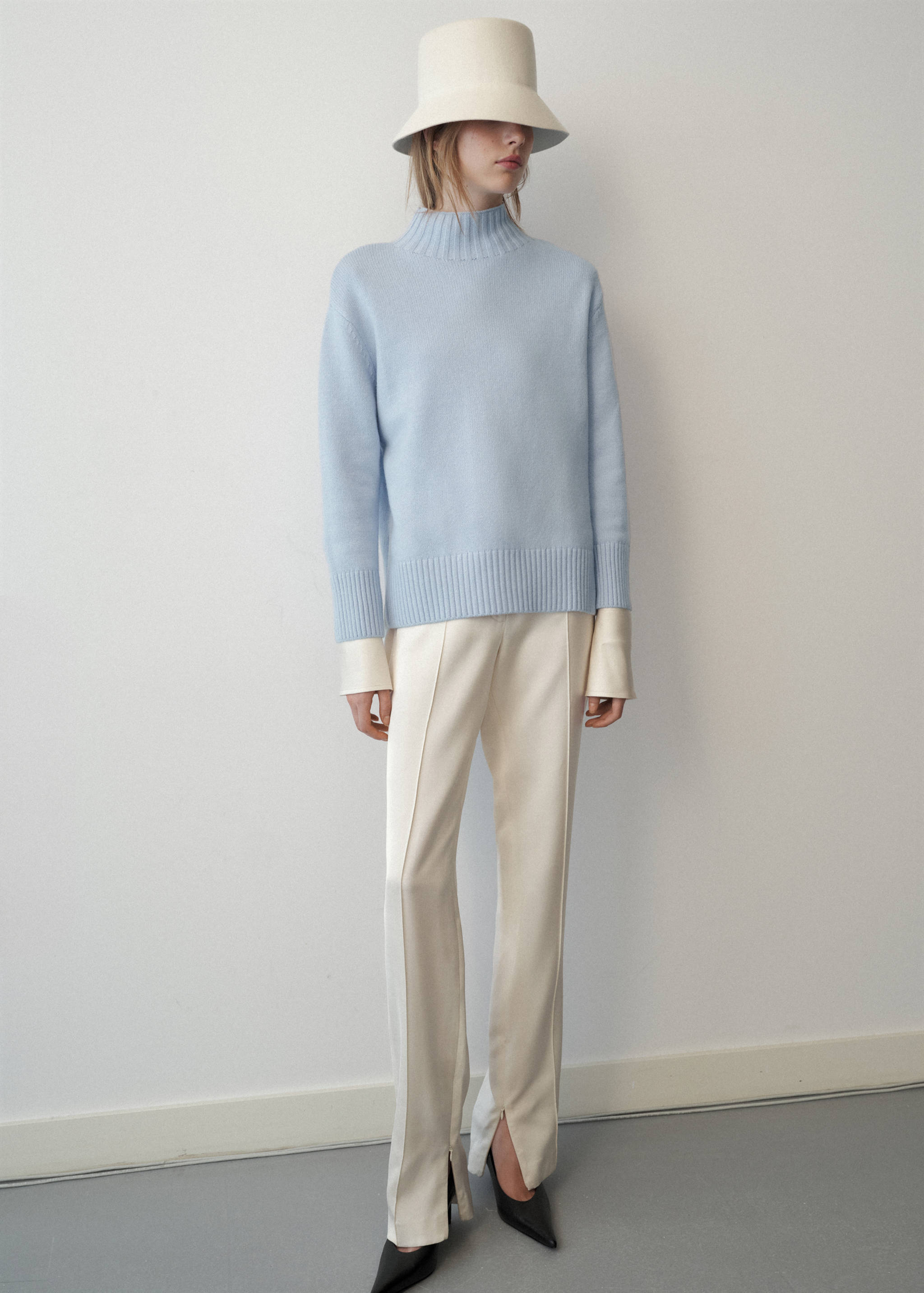 Sweater grisur - General plane