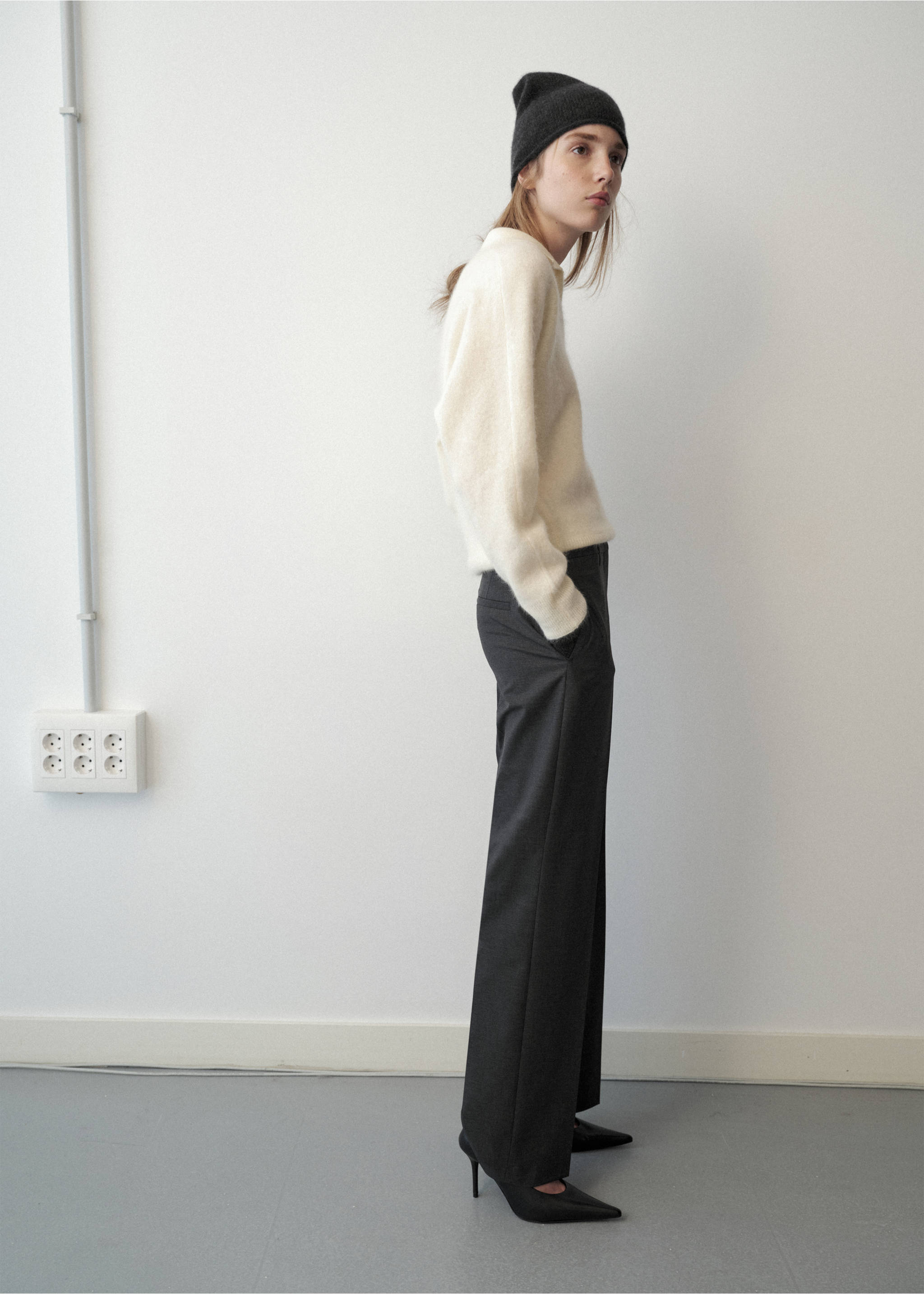 100% wool polo-neck sweater - General plane, Pastel Yellow. Ref: 37006342-00.