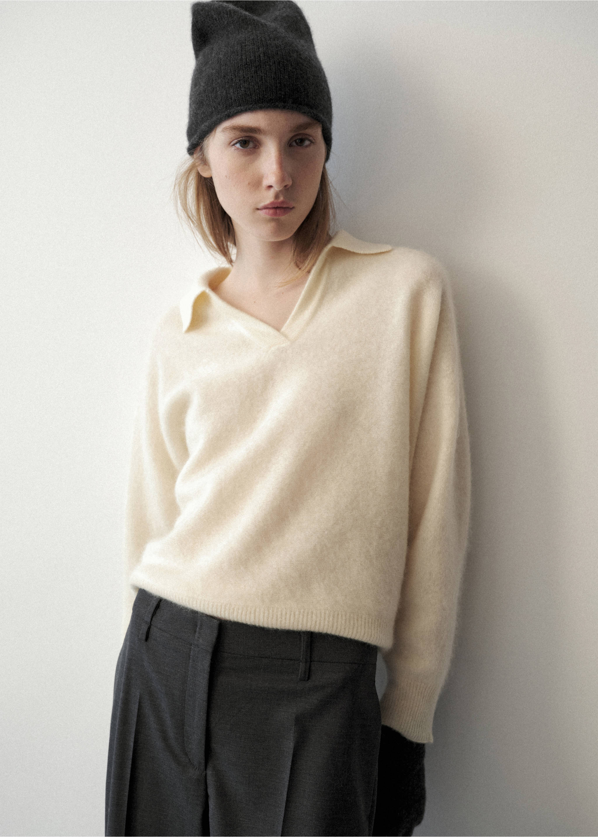 100% wool polo-neck sweater - Medium plane, Pastel Yellow. Ref: 37006342-00.