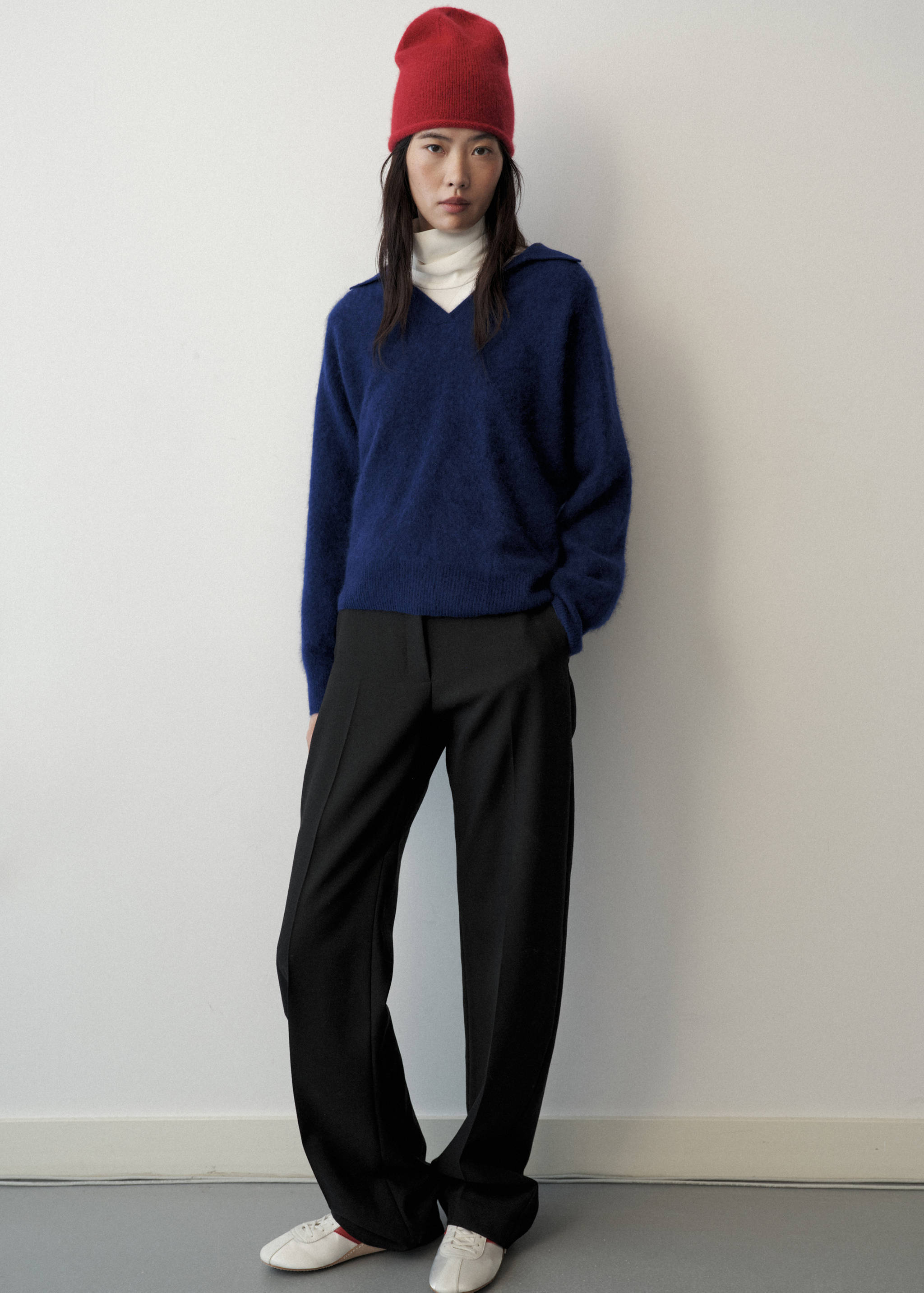 100% wool polo-neck sweater - General plane