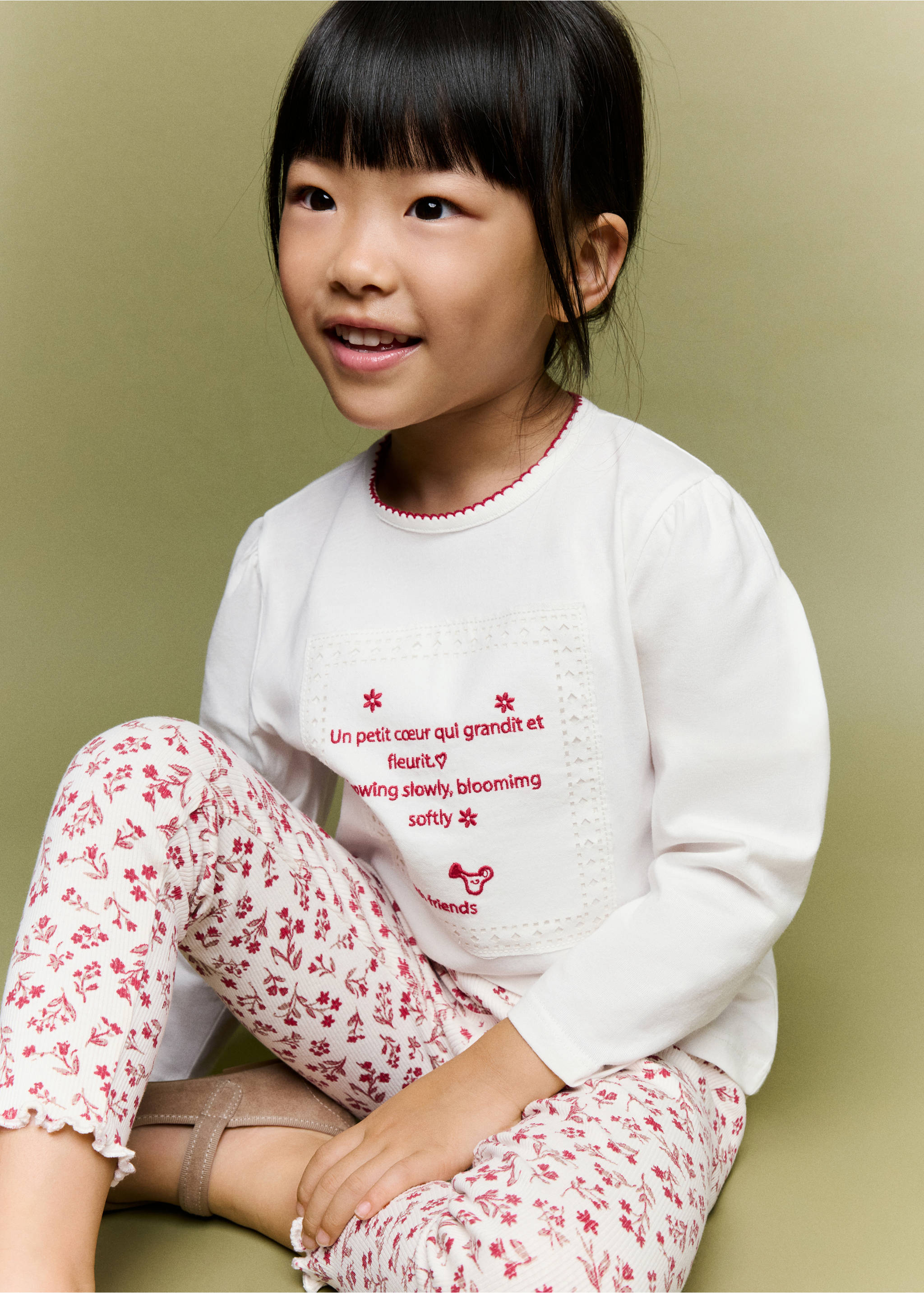 Cotton tee with embroidered text - Medium plane, Off White. Ref: 37006364-00.