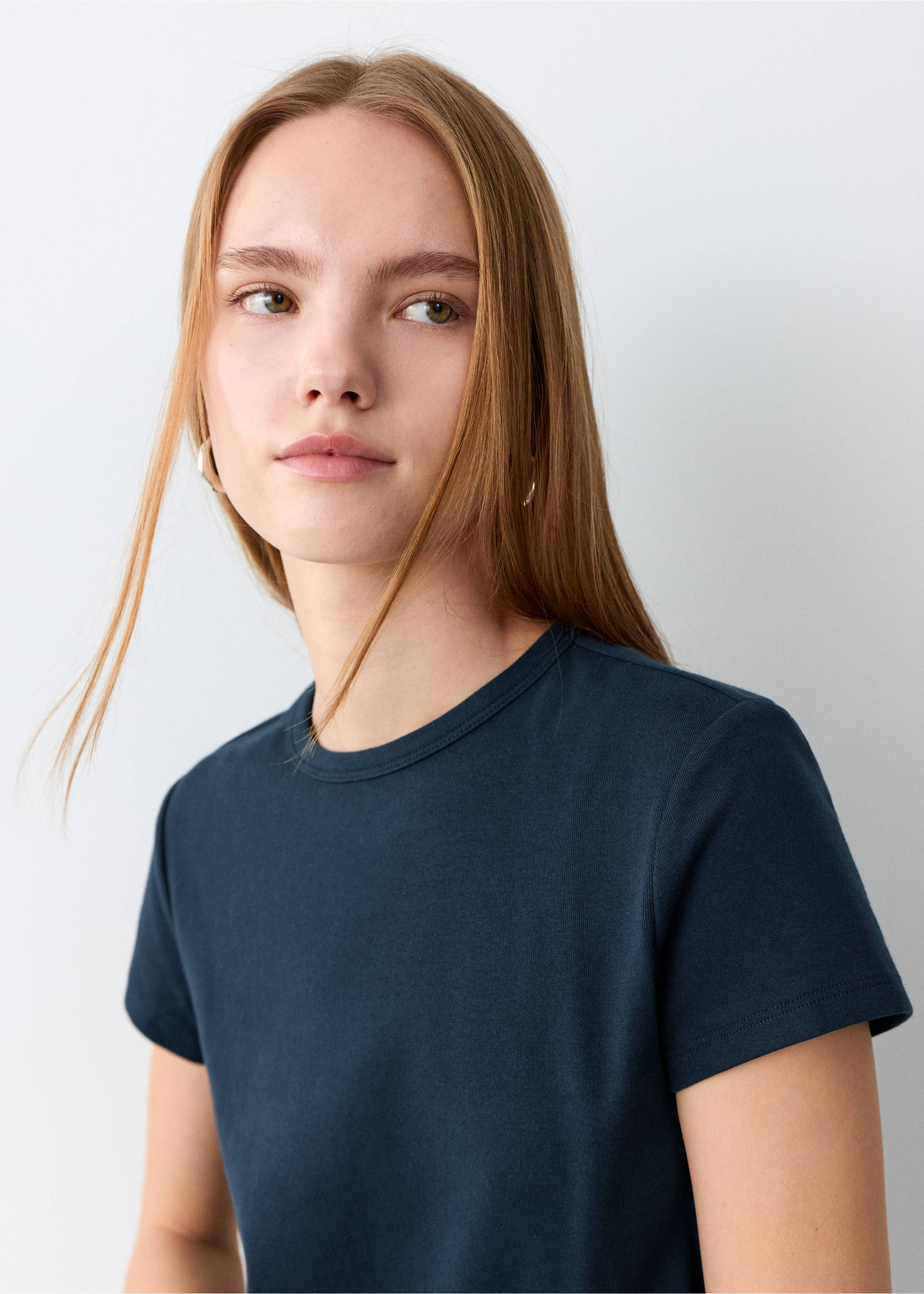 Essential cotton-blend T-shirt - Details of the article 1, Navy. Ref: 37006374-00.