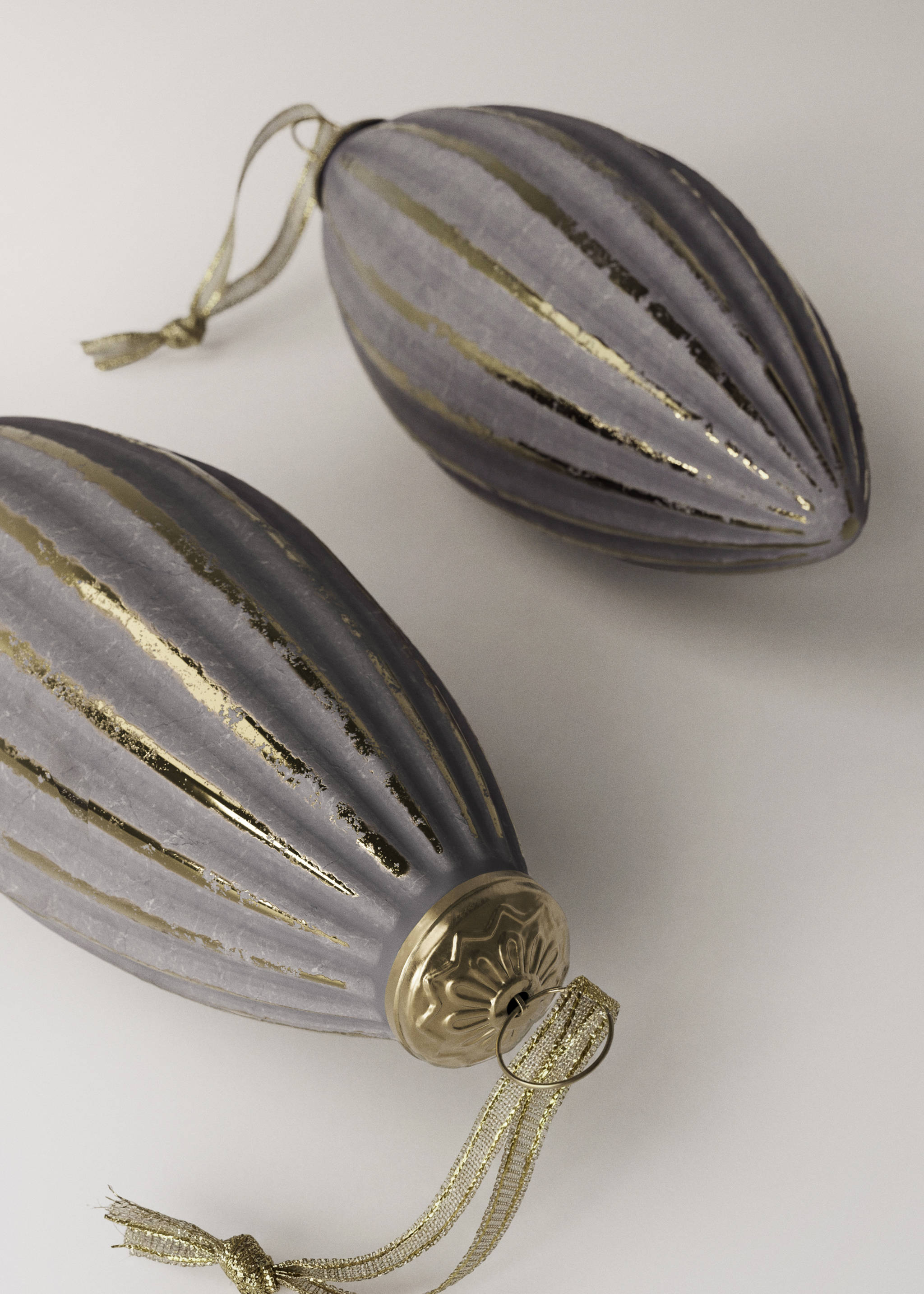 Christmas tree ornament - Home | MANGO USA
