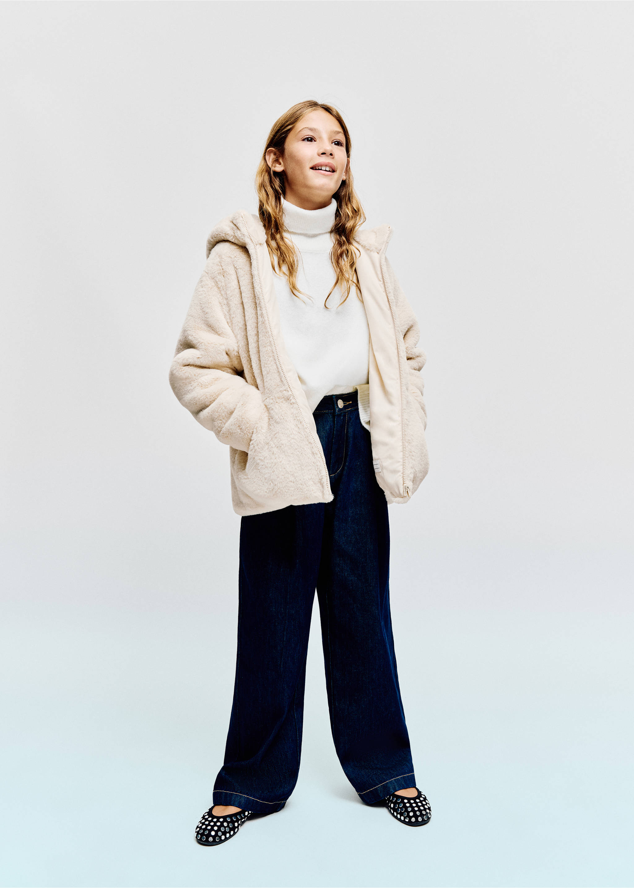 Long faux-fur coat - General plane, Ecru. Ref: 37007119-00.