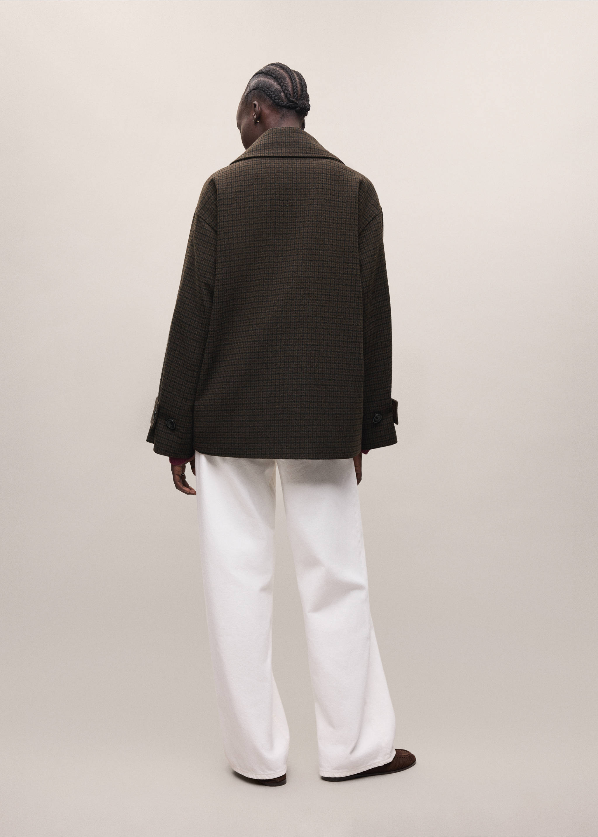 Back view of a dark green checked coat with a lapel collar and wide-leg white trousers., Chocolate. Ref: 37007121-01.