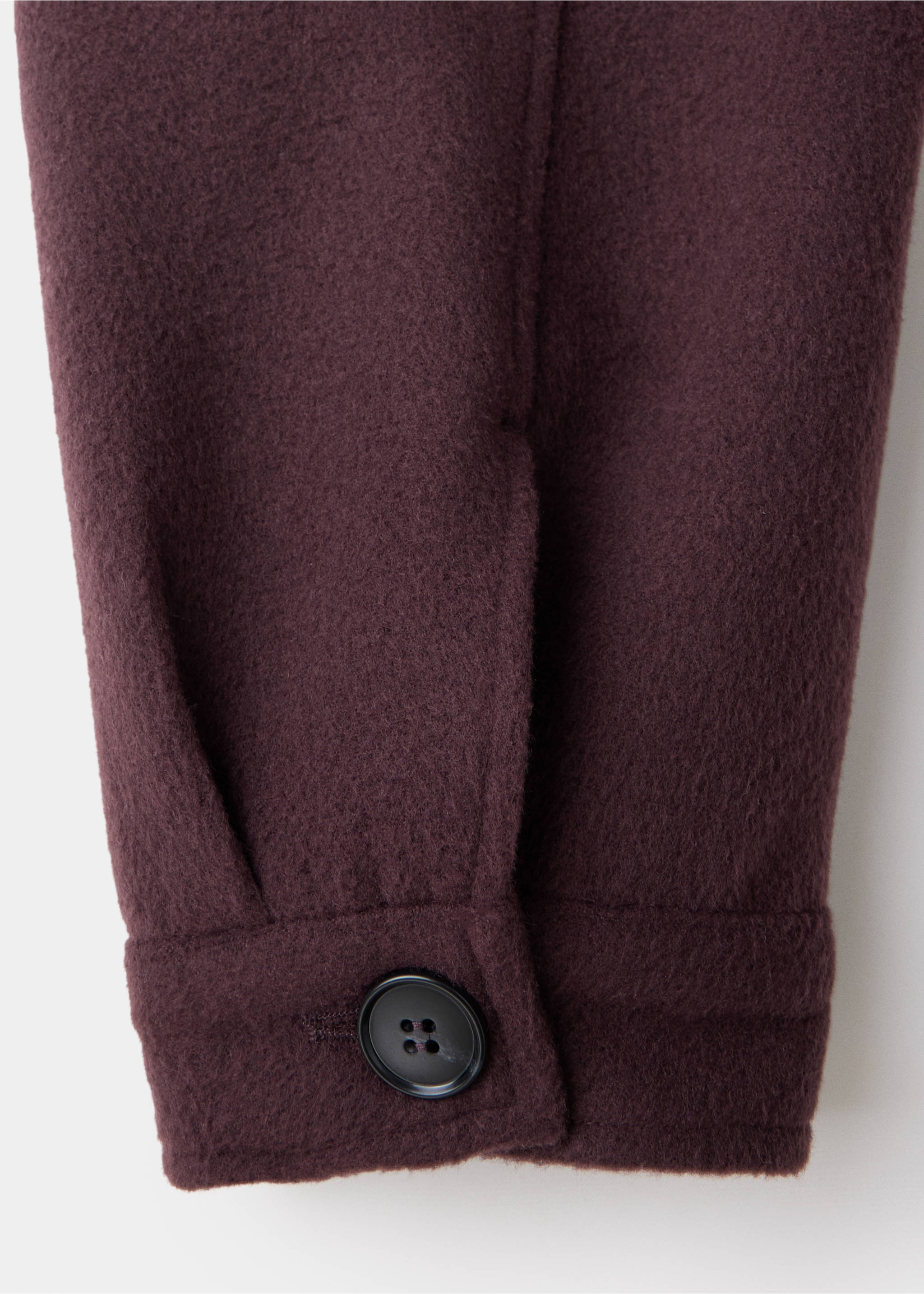 Short coat with a shirt collar - Details of the article 0, Maroon. Ref: 37007122-00.