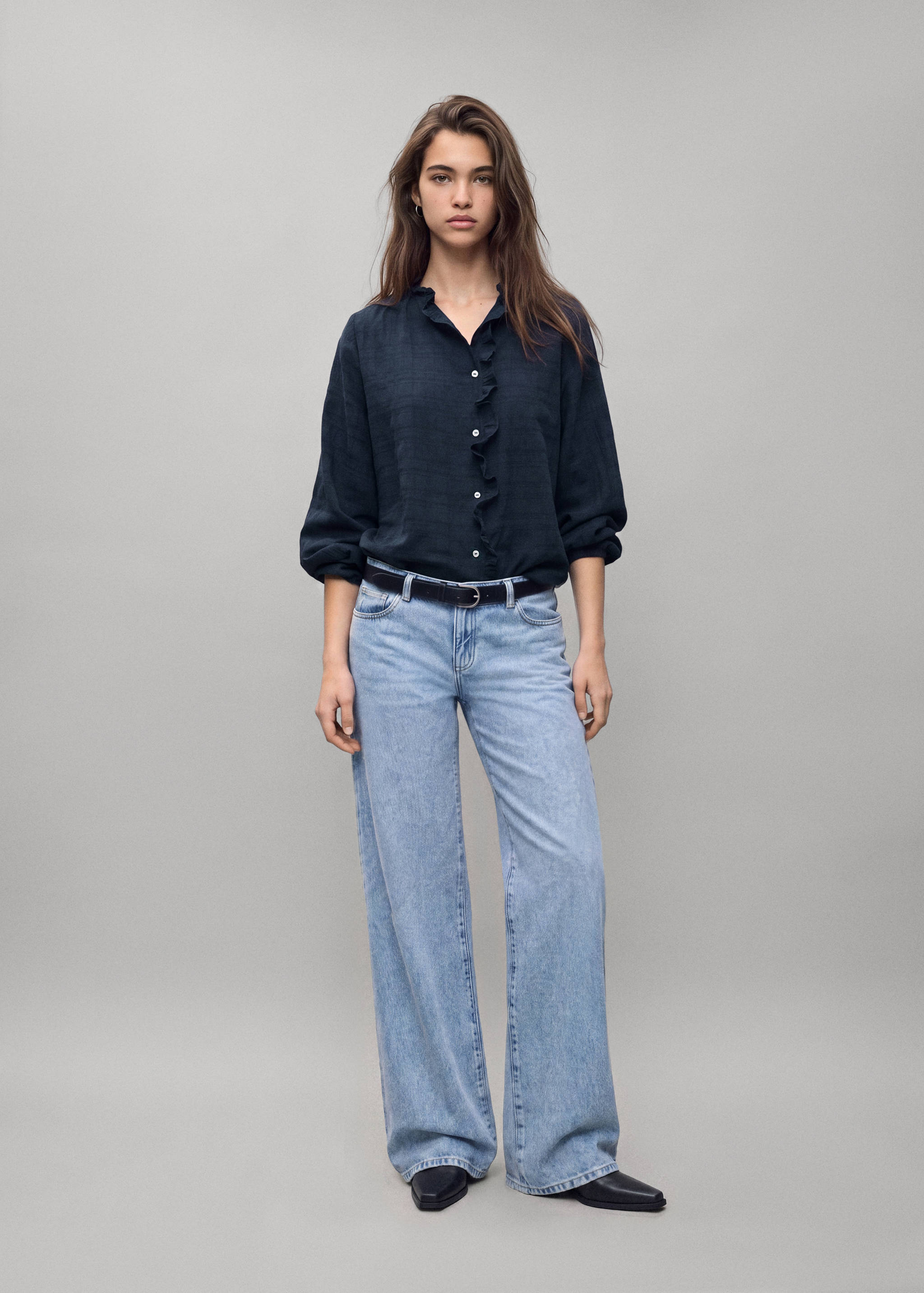 Blouse texturée avec détail à volant - Plan général