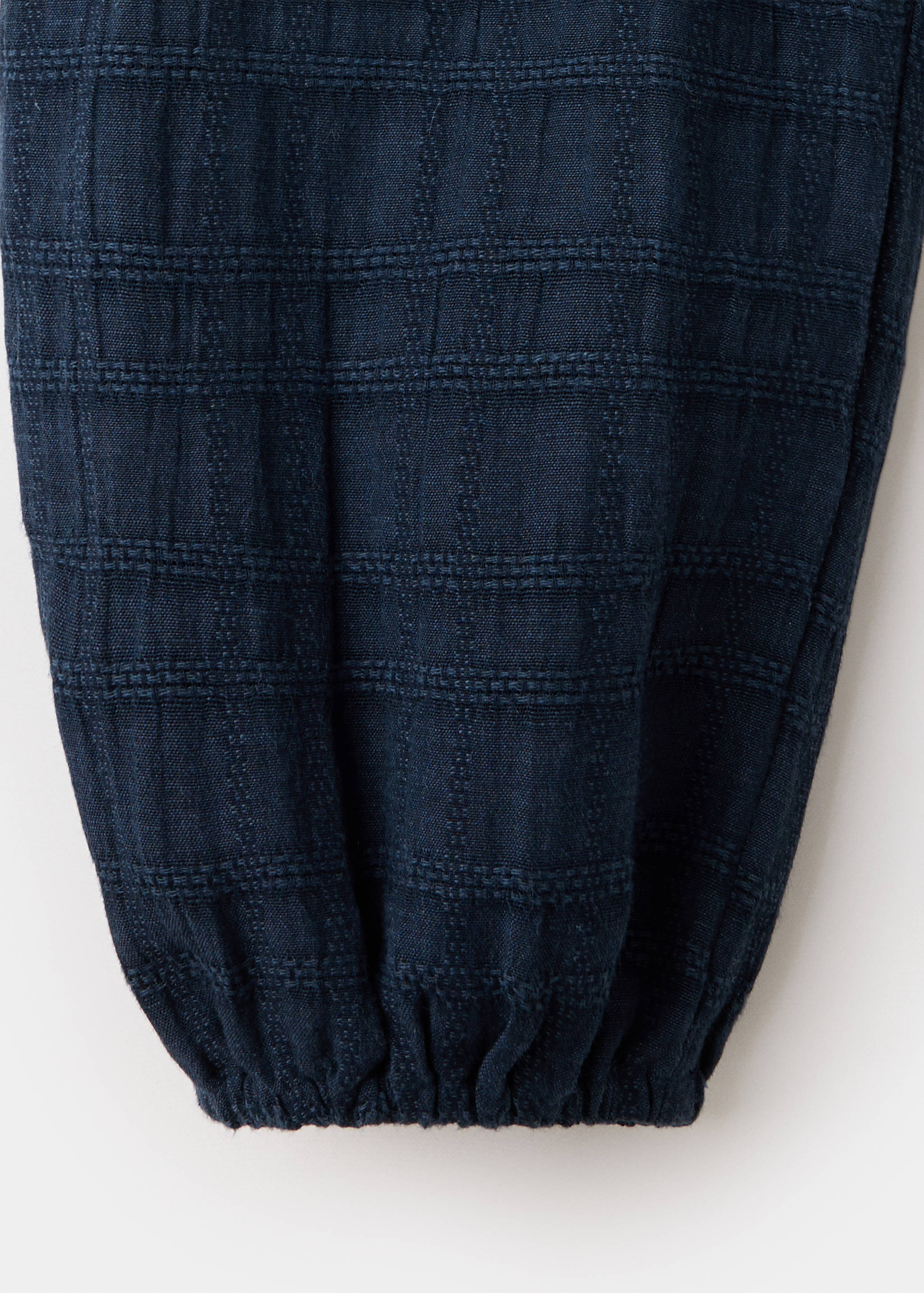 Blouse texturée avec détail à volant - Détail de l'article 0