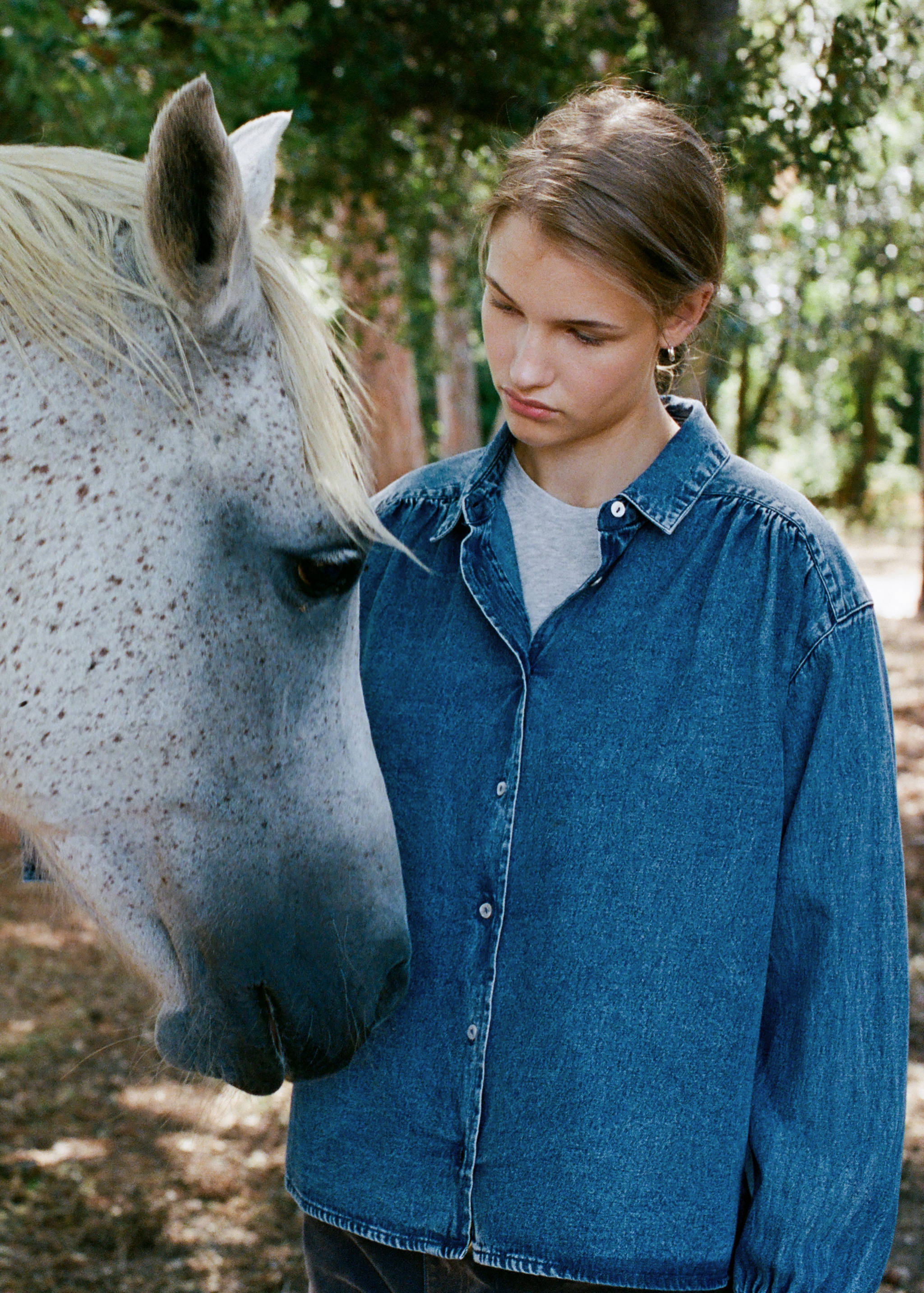 Camisa denim detalles fruncidos - Detalle del artículo 2
