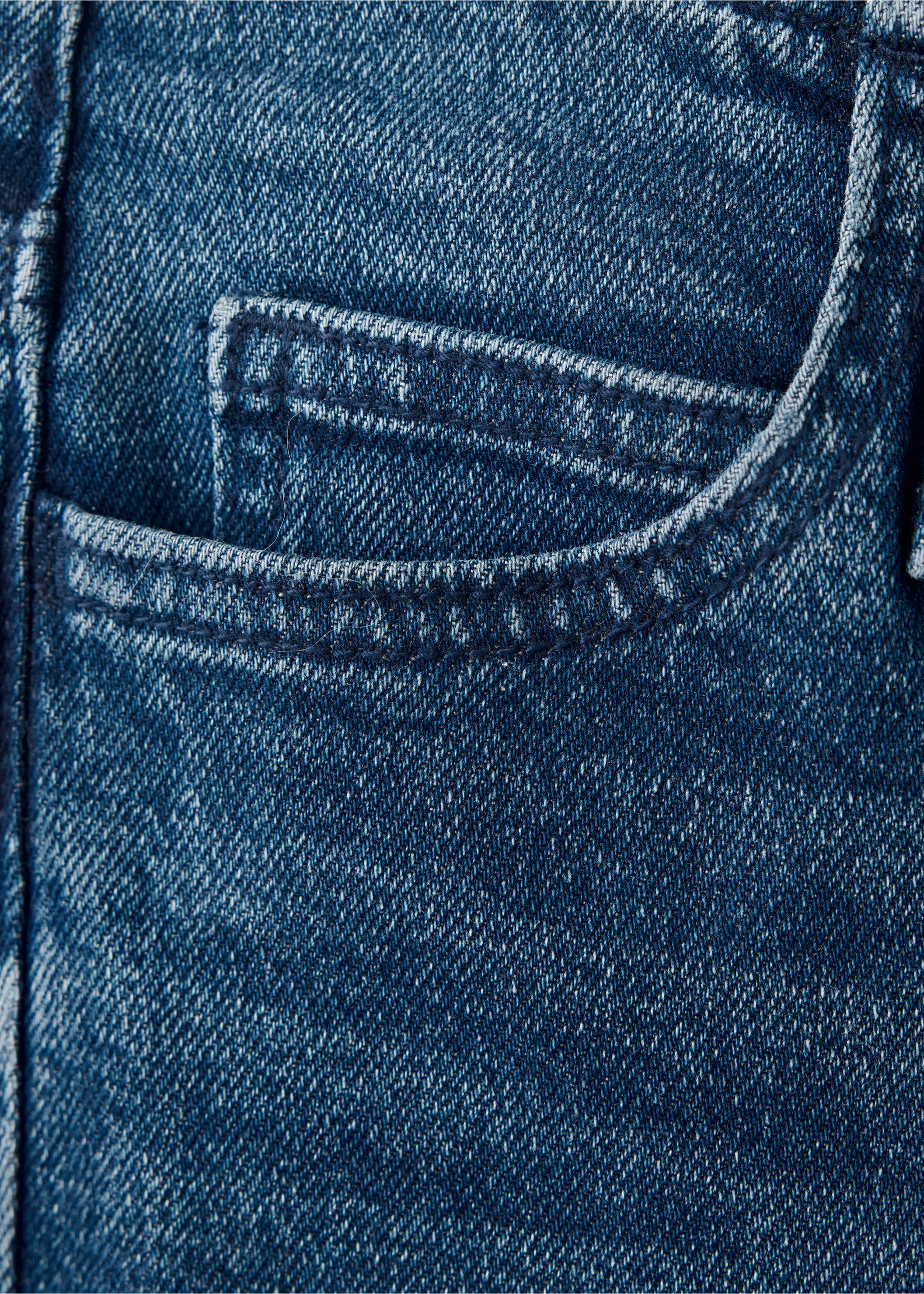 Jeans daisy - Details of the article 0, Deep Dark Blue. Ref: 37007139-00.