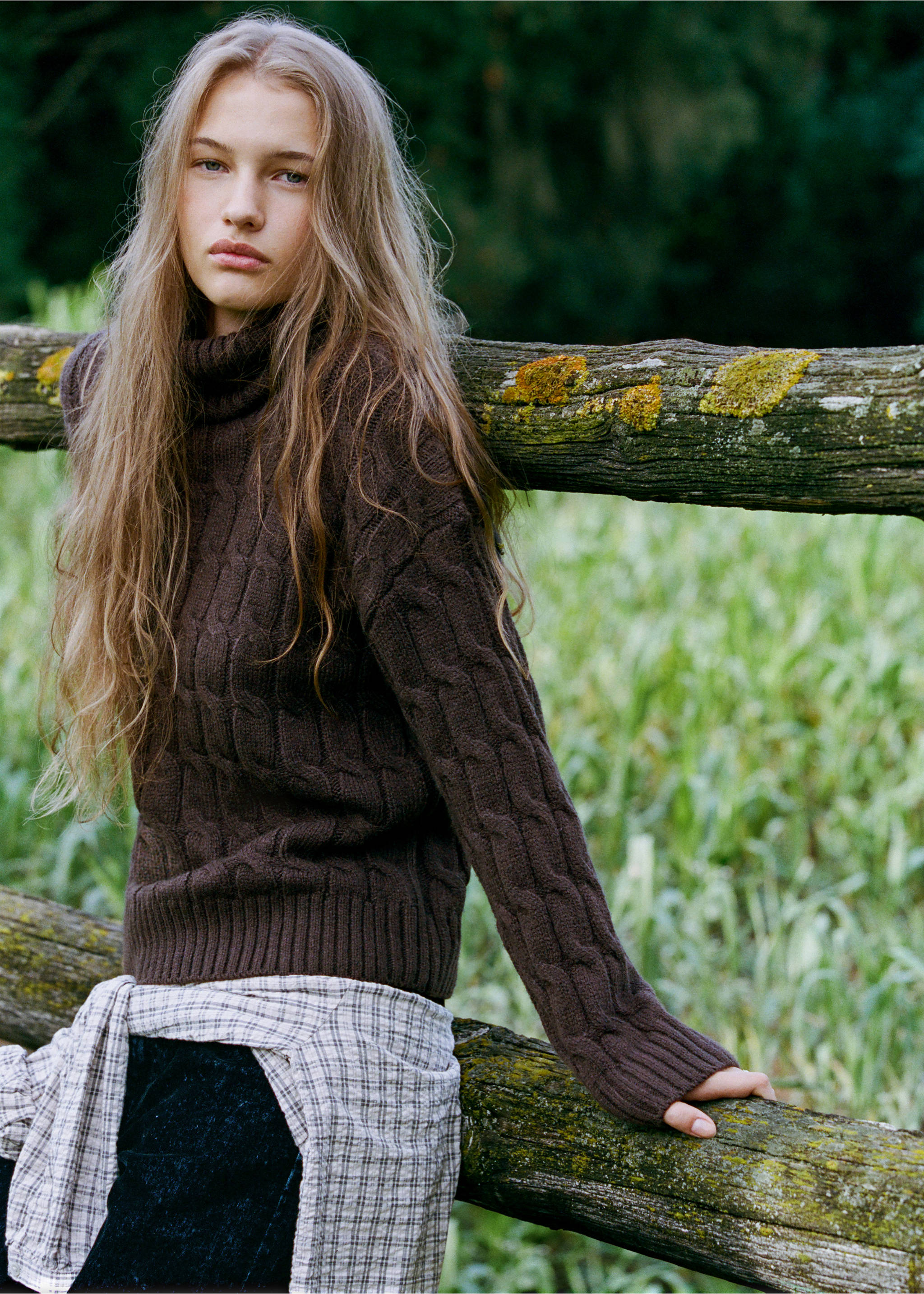 Twisted turtleneck sweater - Medium plane, Brown. Ref: 37007140-00.