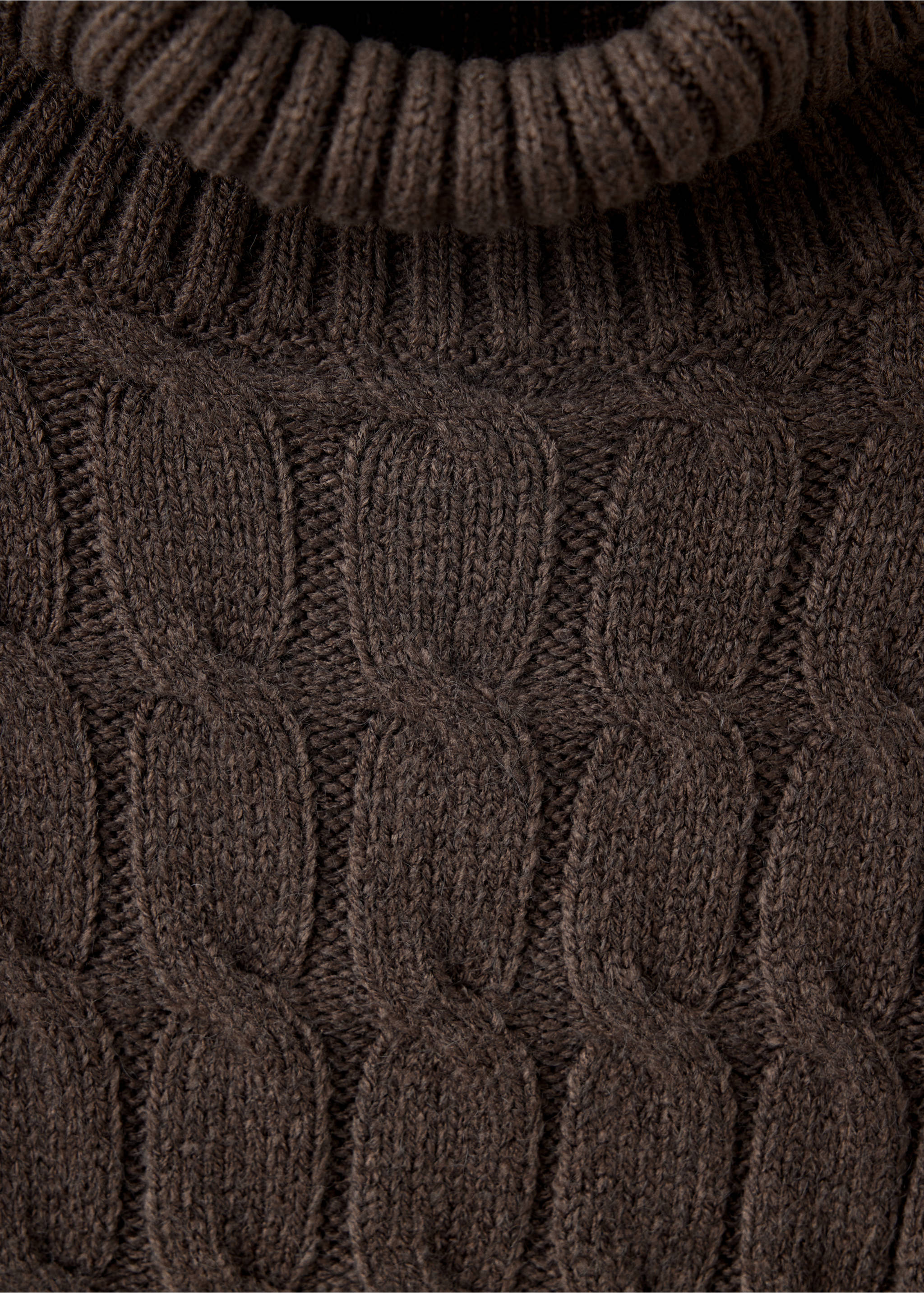 Twisted turtleneck sweater - Details of the article 8, Brown. Ref: 37007140-00.