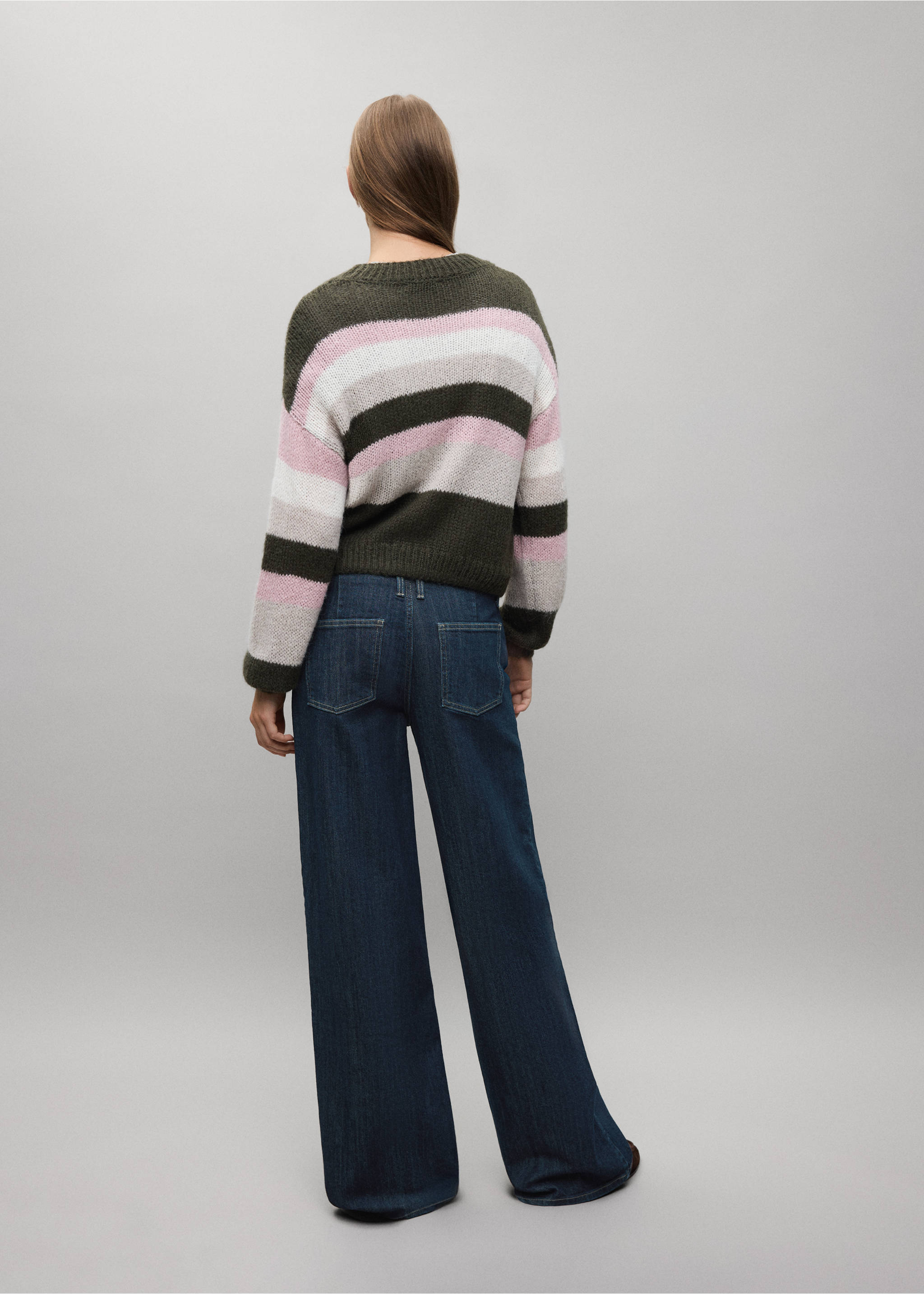 Back view of a striped knitted jersey in dark green, pink, and off-white., Green. Ref: 37007142-00.
