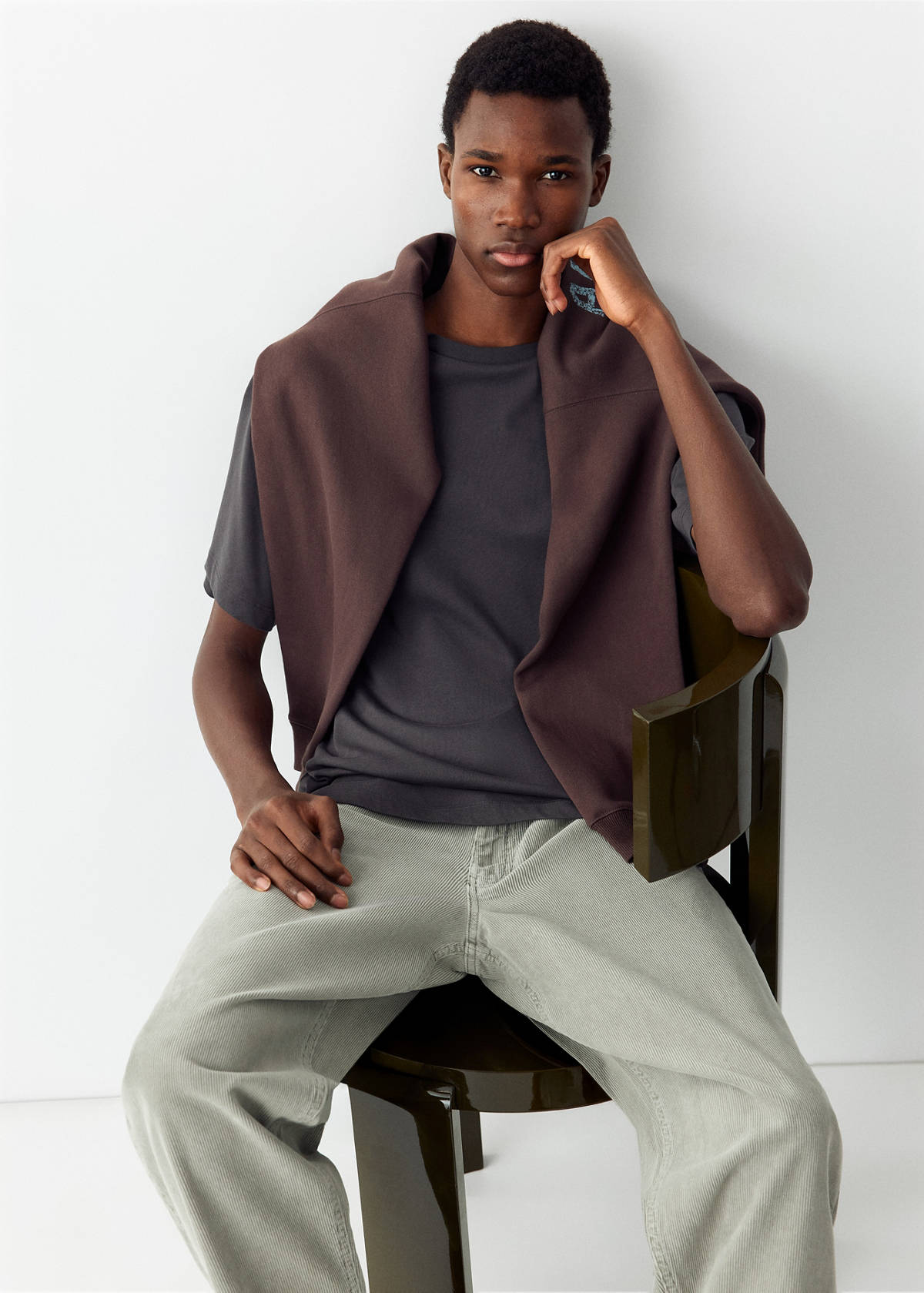 Straight corduroy trousers — Khaki