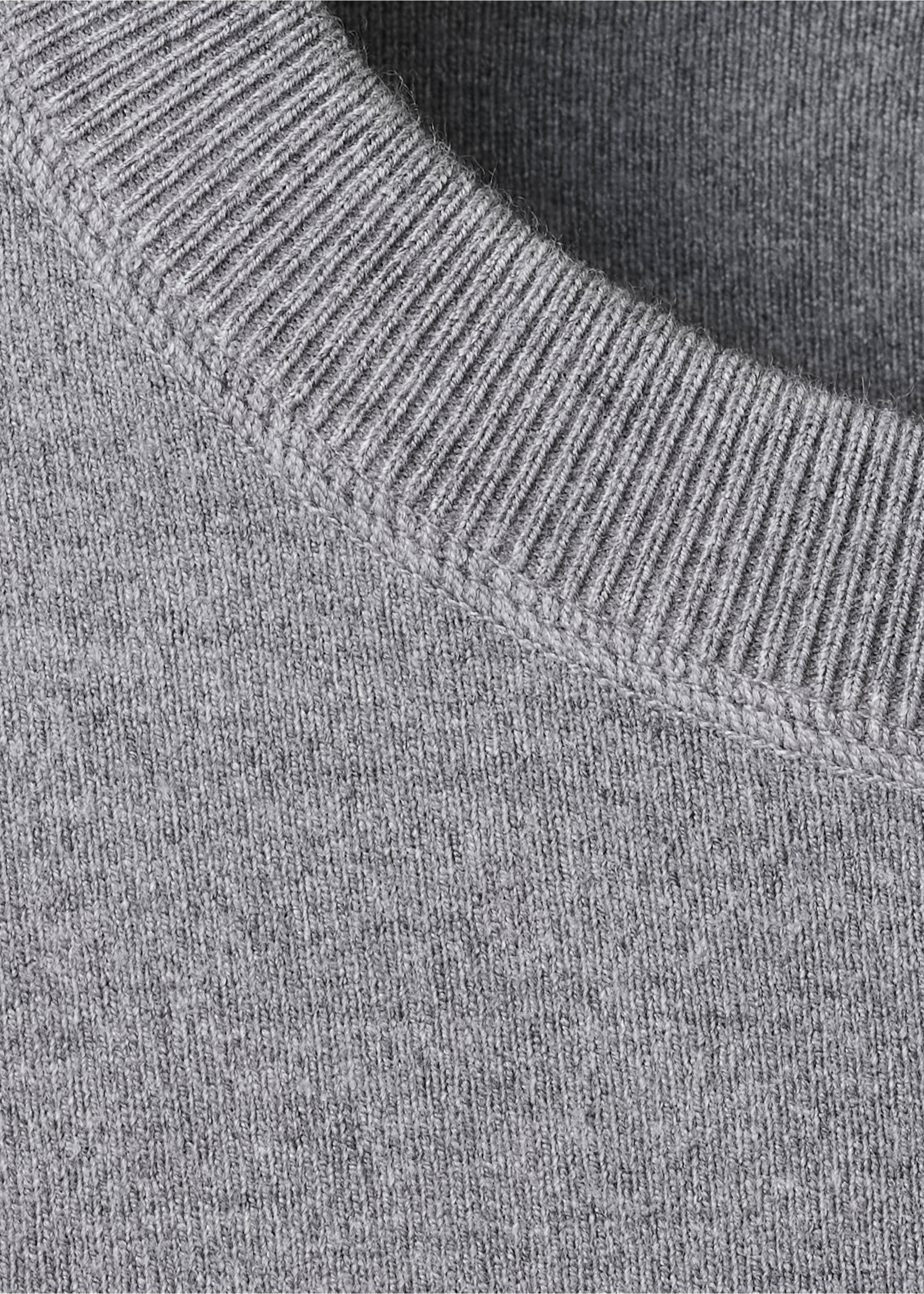 Round-neck knitted sweater - Details of the article 8, Grey. Ref: 37007785-00.