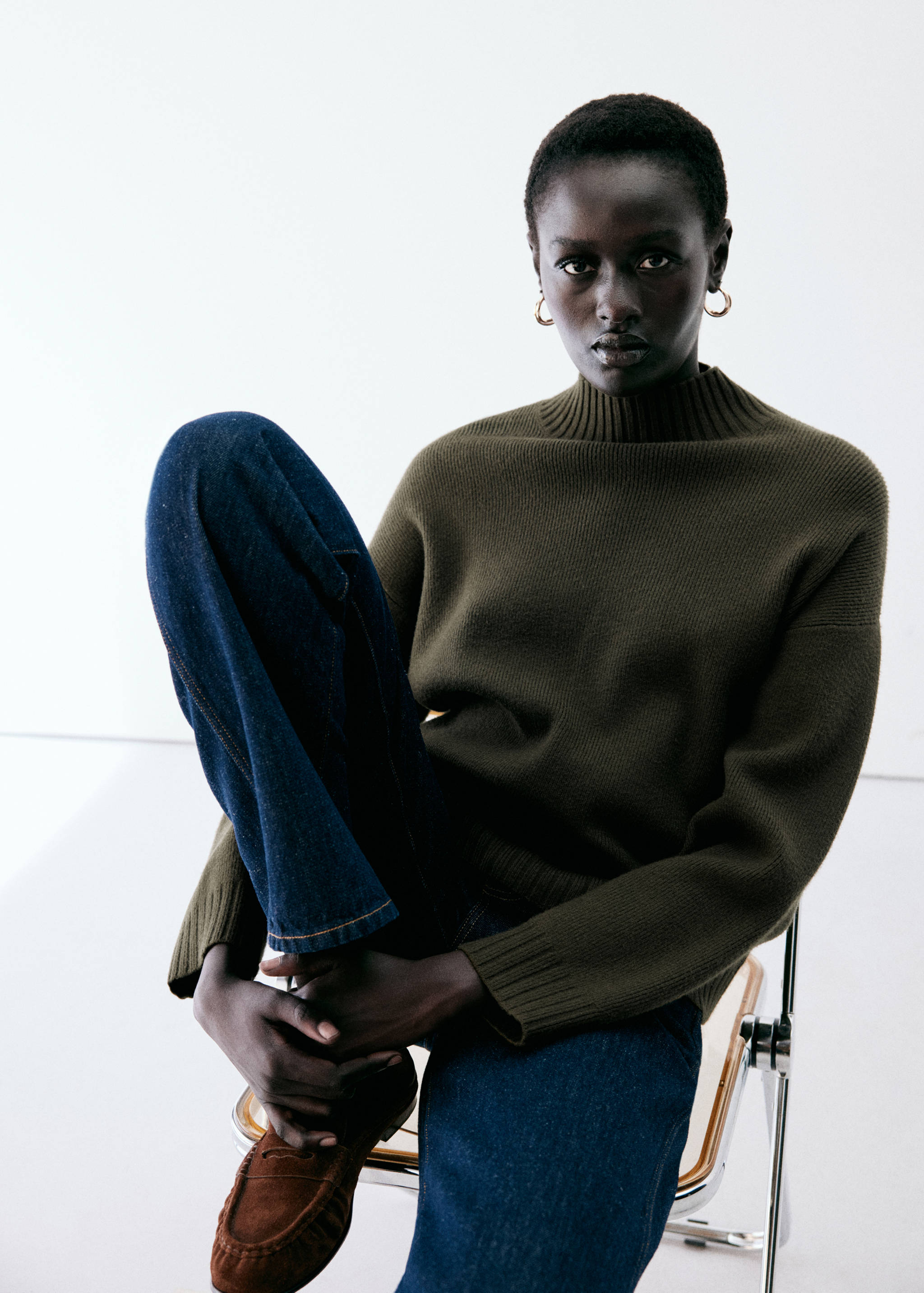 Funnel neck knit sweater - Medium plane