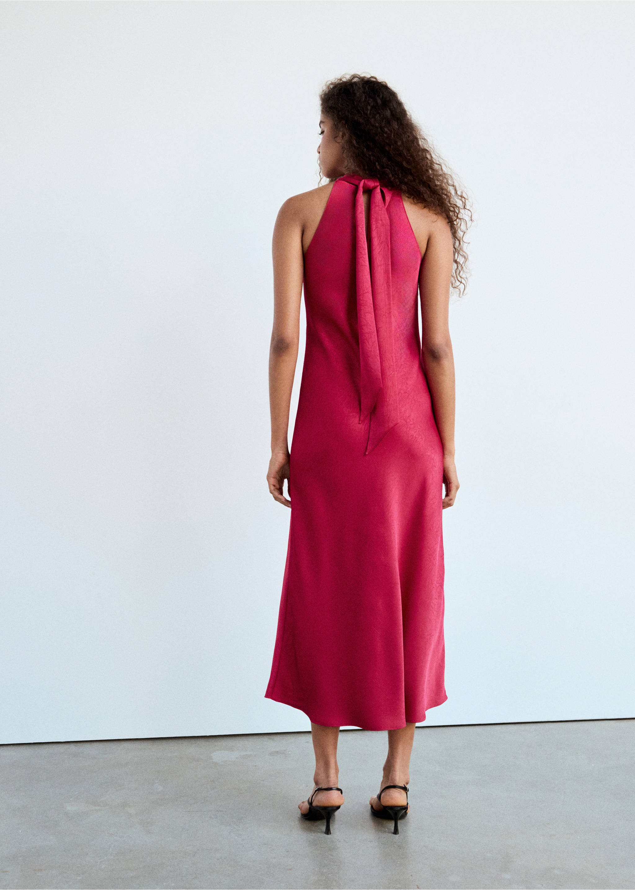 Vestit setinat coll halter - Revers de l'article, Fúcsia. Ref: 37007788-00.