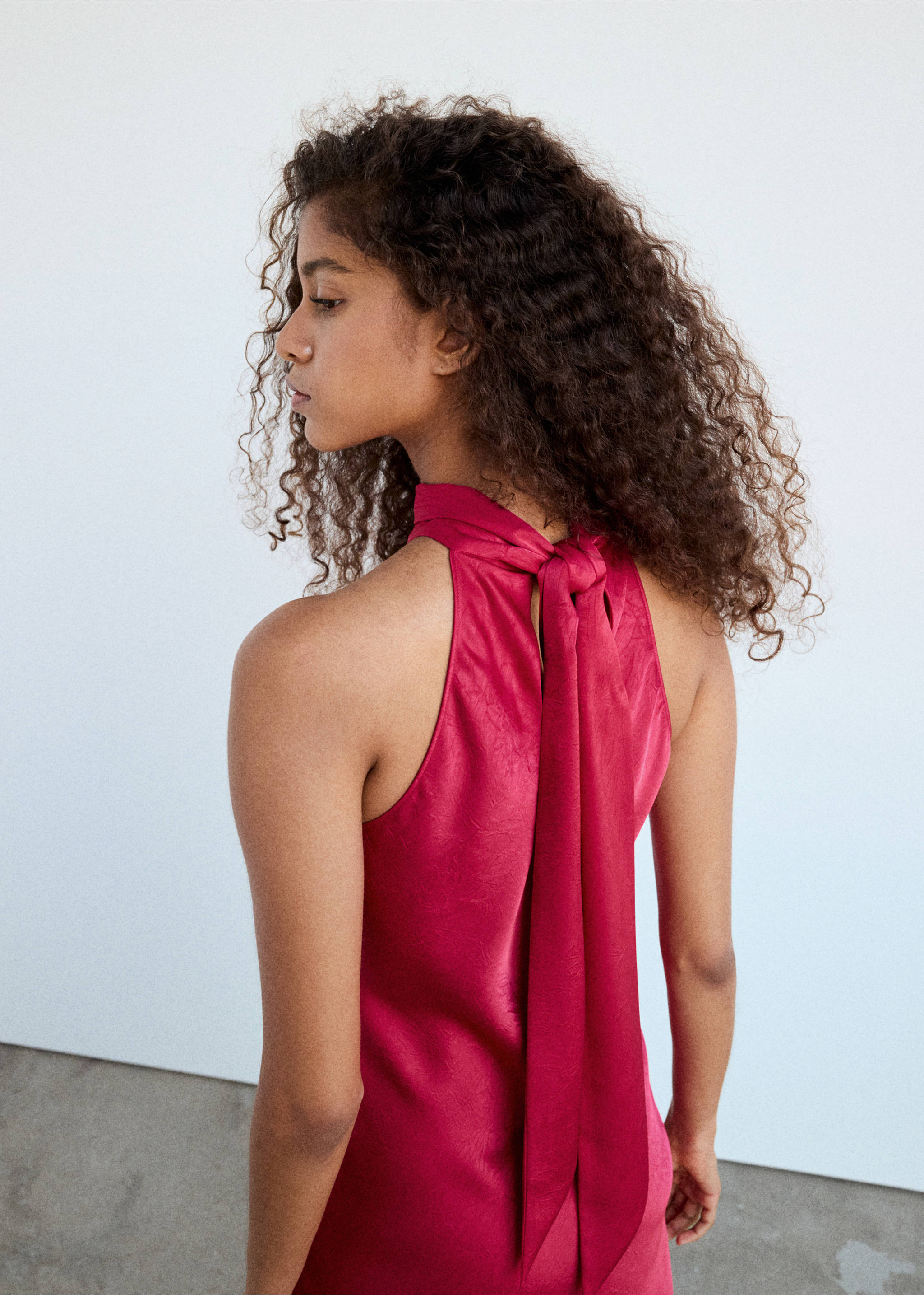 Vestit setinat coll halter - Detall de l'article 3, Fúcsia. Ref: 37007788-00.