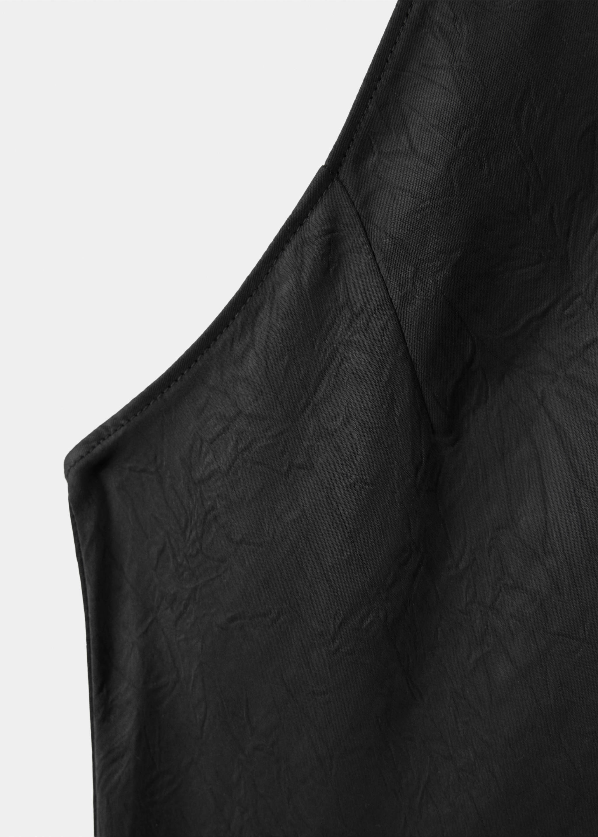 Vestido satinado cuello halter - Detalle del artículo 8, Negro. Ref: 37007788-00.