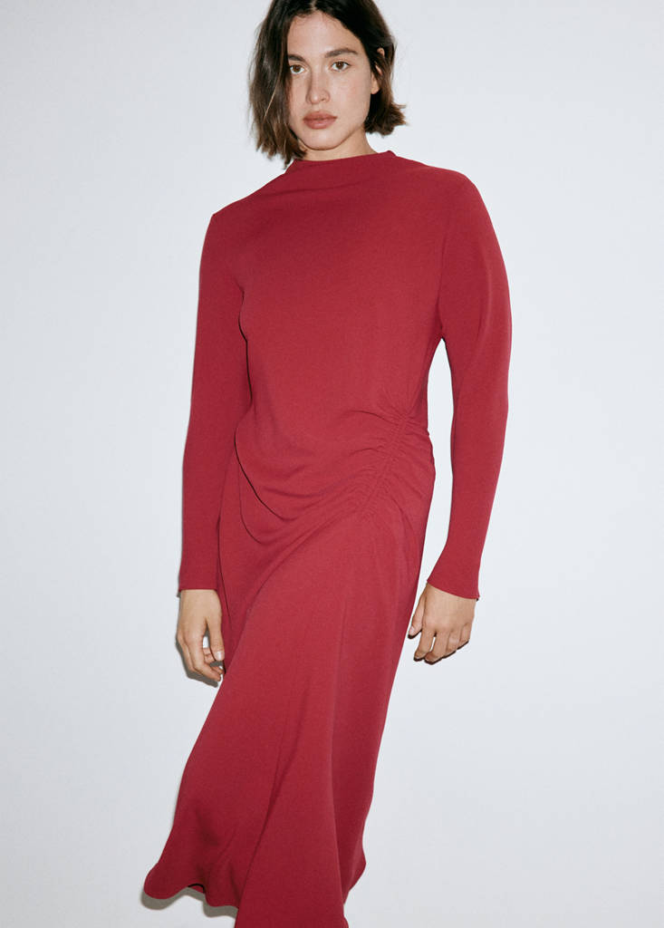 Long-sleeved ruched dress thumbnail 5