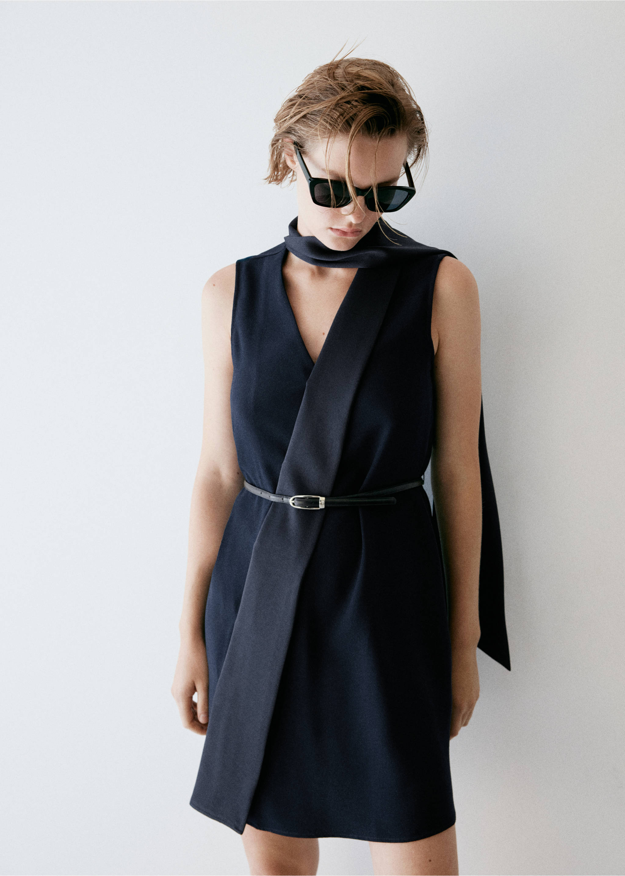 DRESS ELE - Plan moyen, Bleu marine. Ref: 37007791-00.