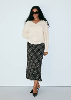 Ribbed V-neck jumper — Ecru 7