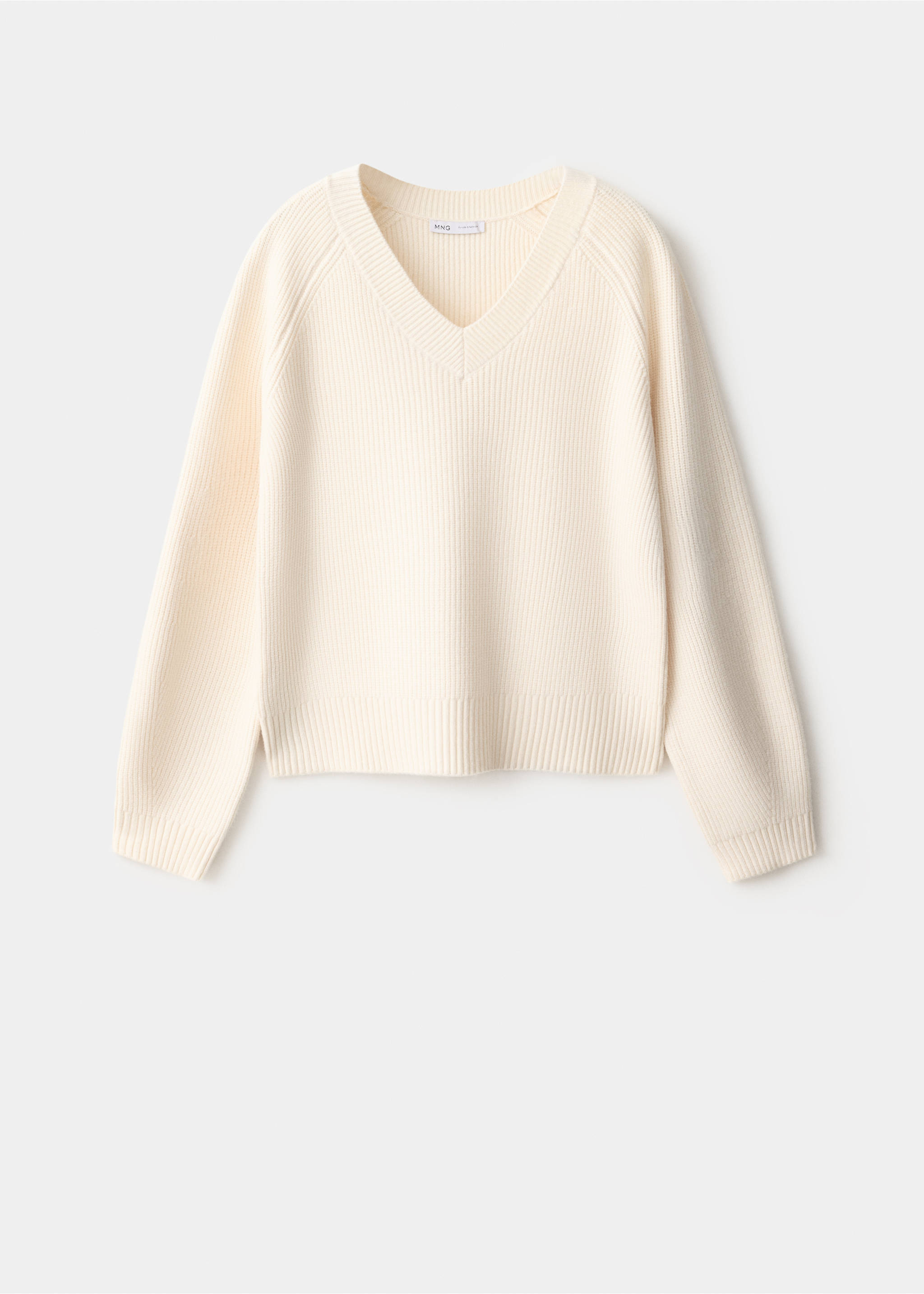 Jersey de punto en color crema con cuello en V y manga larga raglán., Crudo. Ref: 37007797-00.