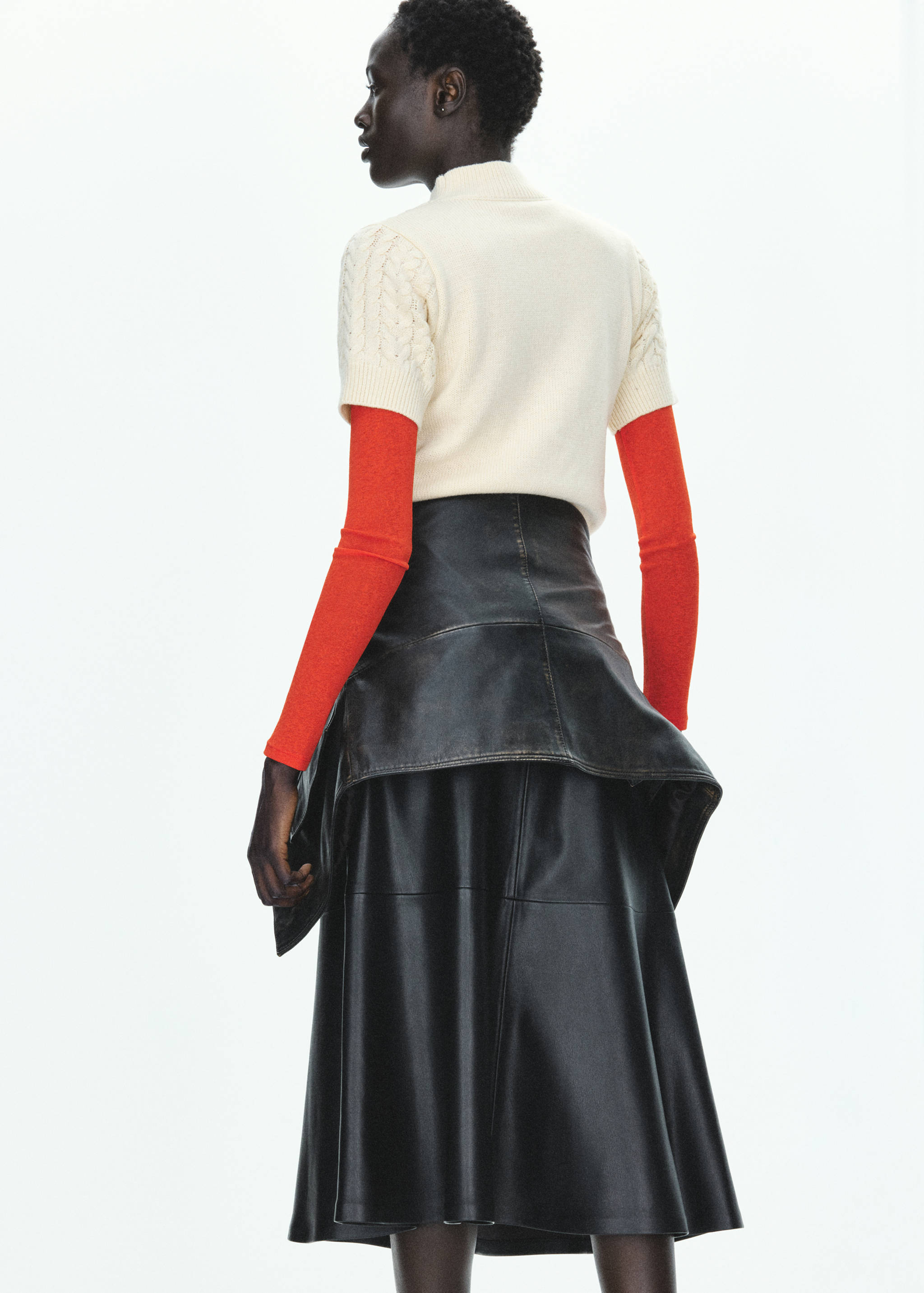 Short-sleeved braided sweater - Reverse of the article