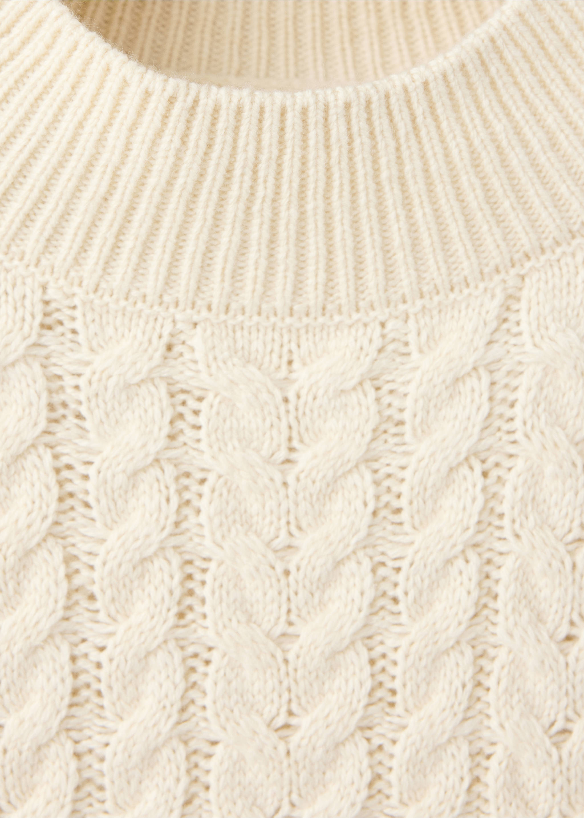 Cream cable-knit sweater with a ribbed collar detail., Ecru. Ref: 37007800-00.