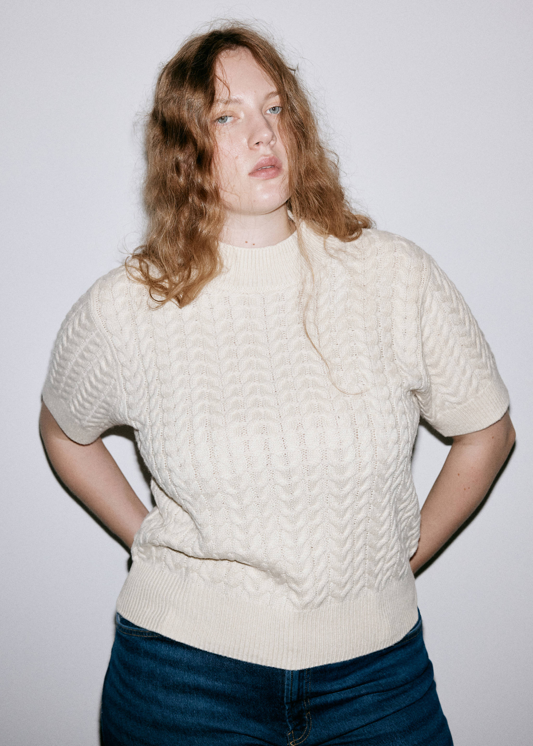 Short-sleeved braided sweater - Details of the article 6
