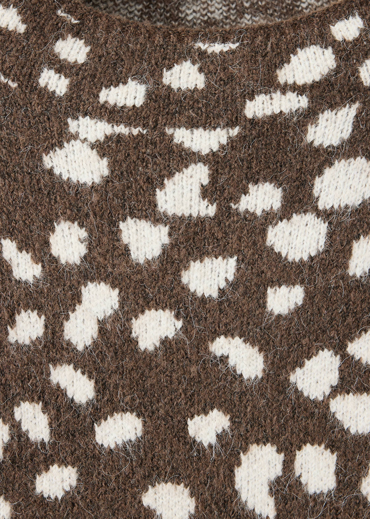 Printed deer jumper — Brown