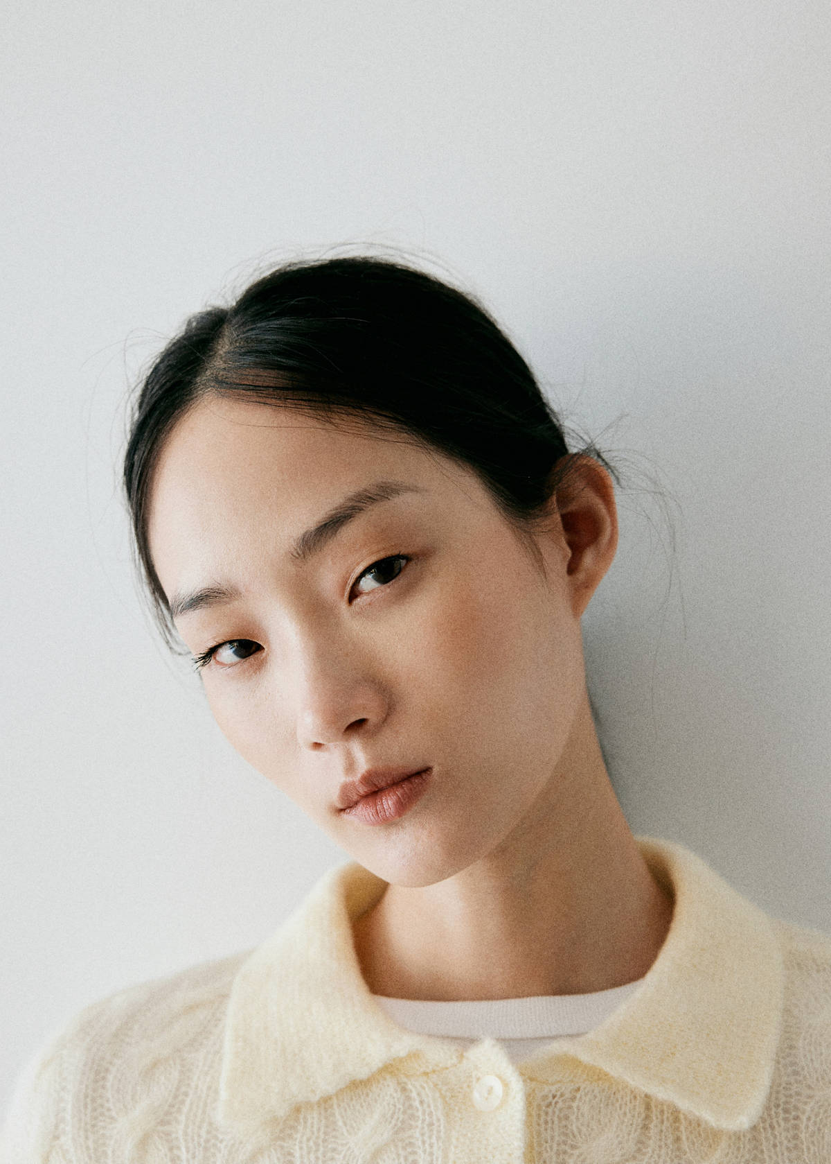 Cable-knit polo-neck jumper — Vanilla