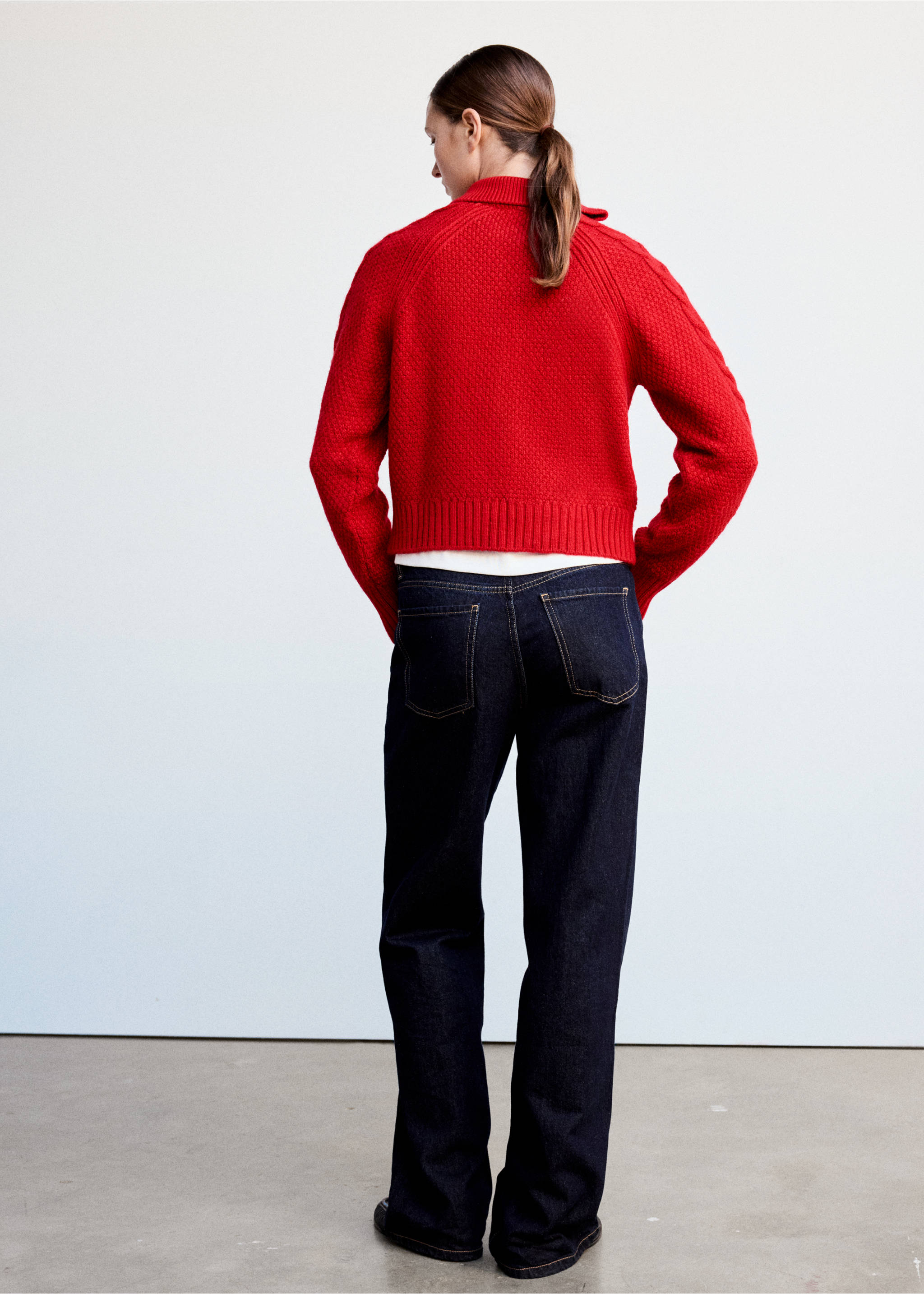 Knitted cropped sweater - Reverse of the article, Red. Ref: 37007823-00.