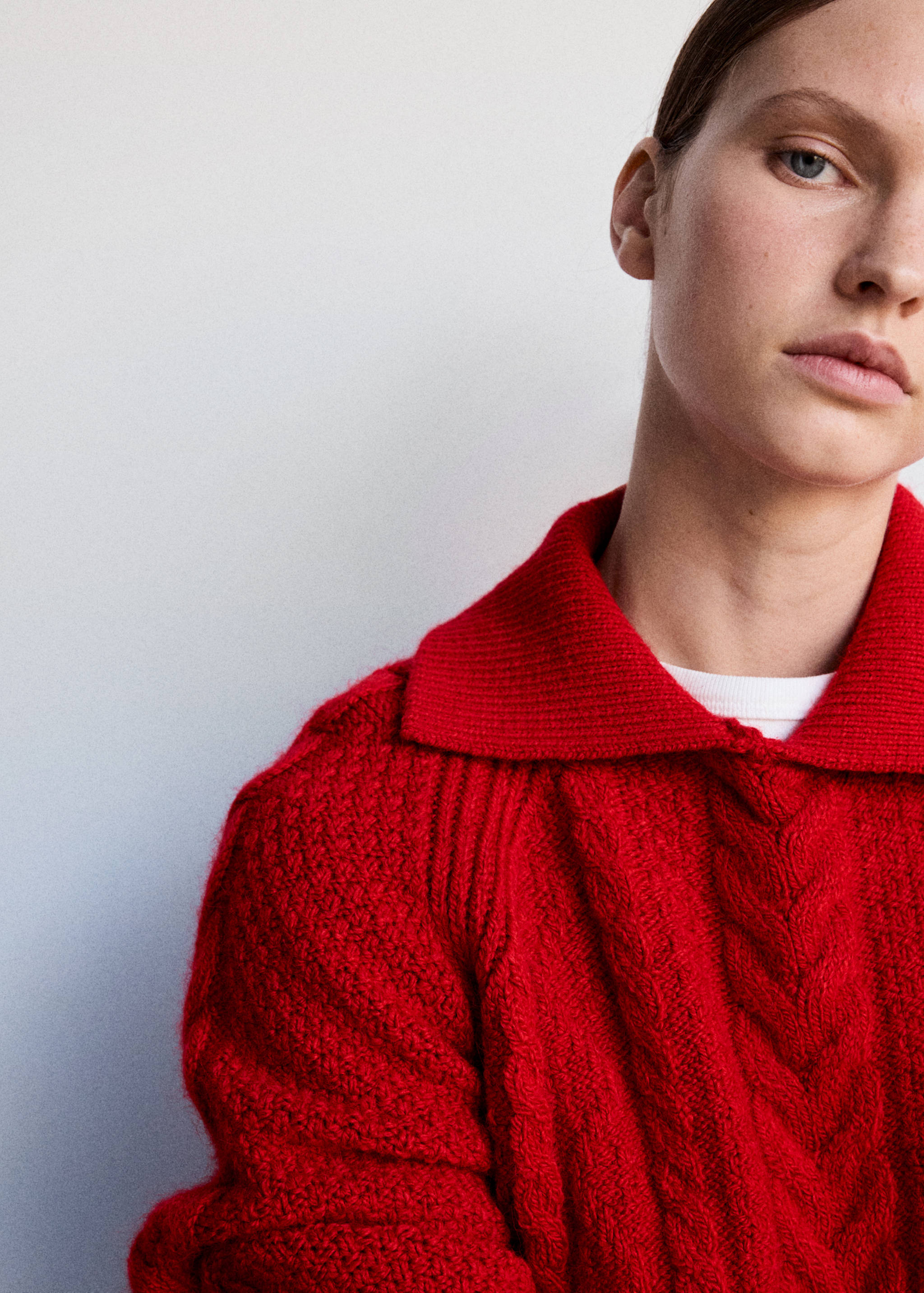Knitted cropped sweater - Details of the article 1