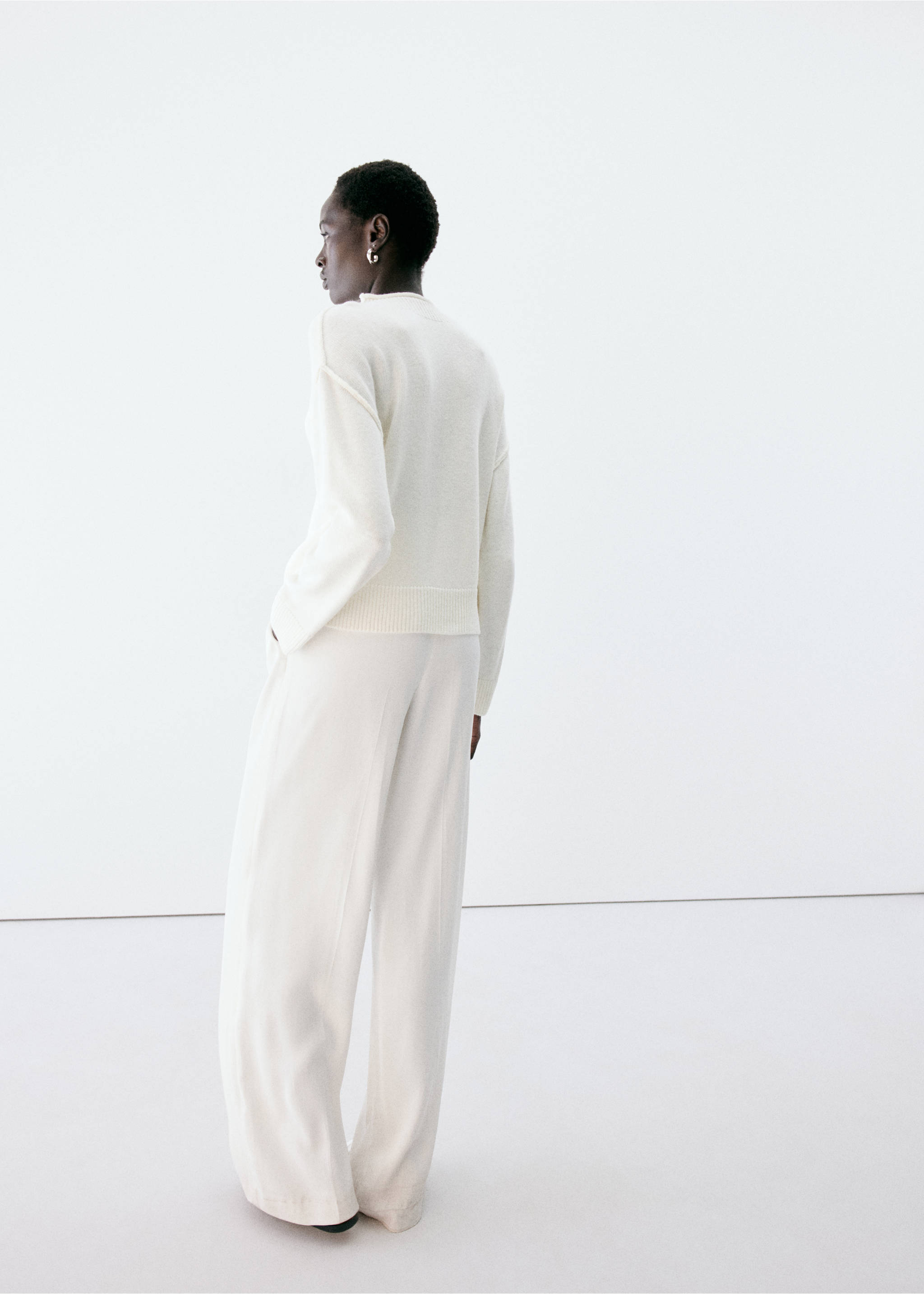White knit jersey, back view, Ecru. Ref: 37007826-00.
