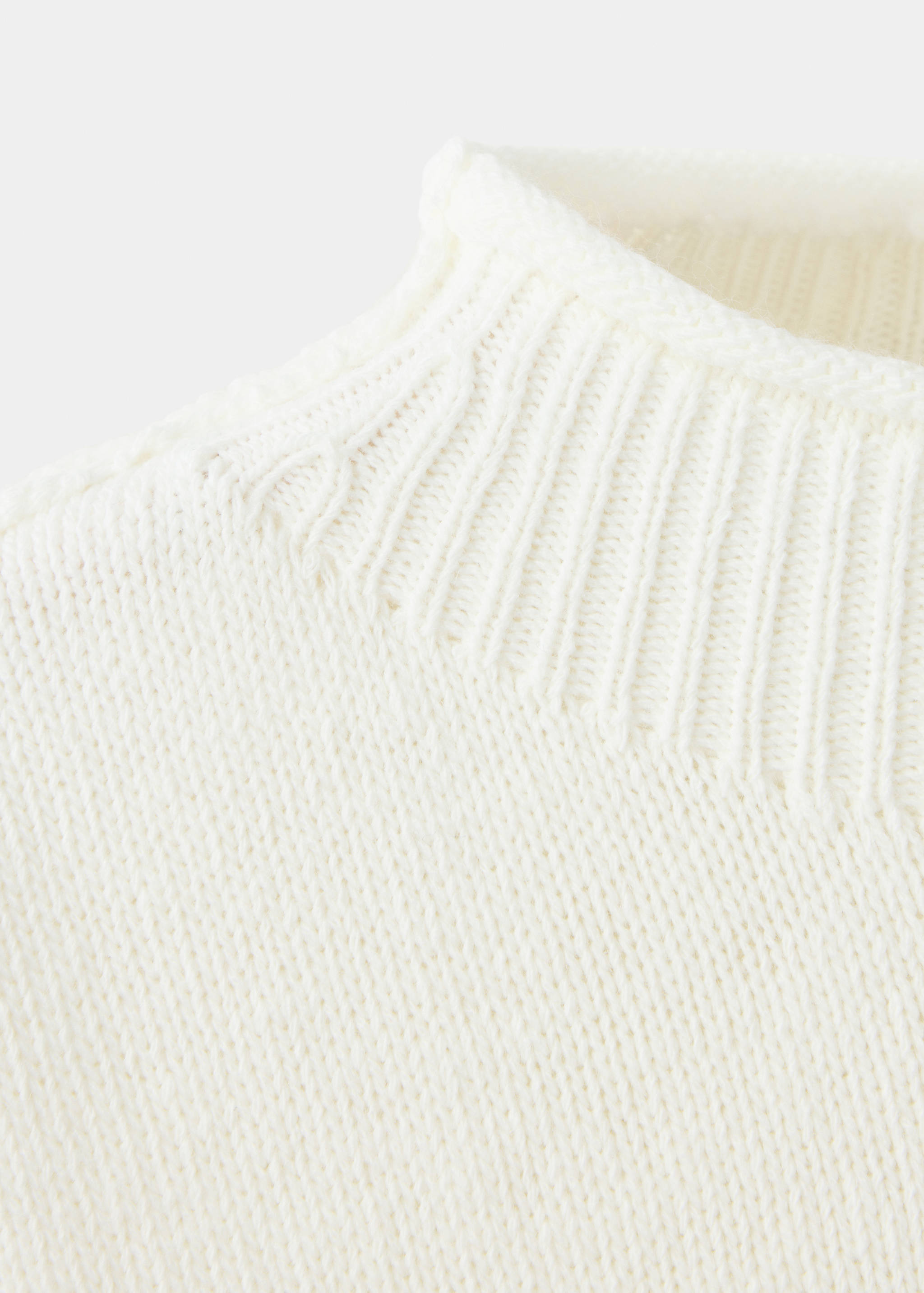 Mid-weight jumper with a high neck - Details of the article 8