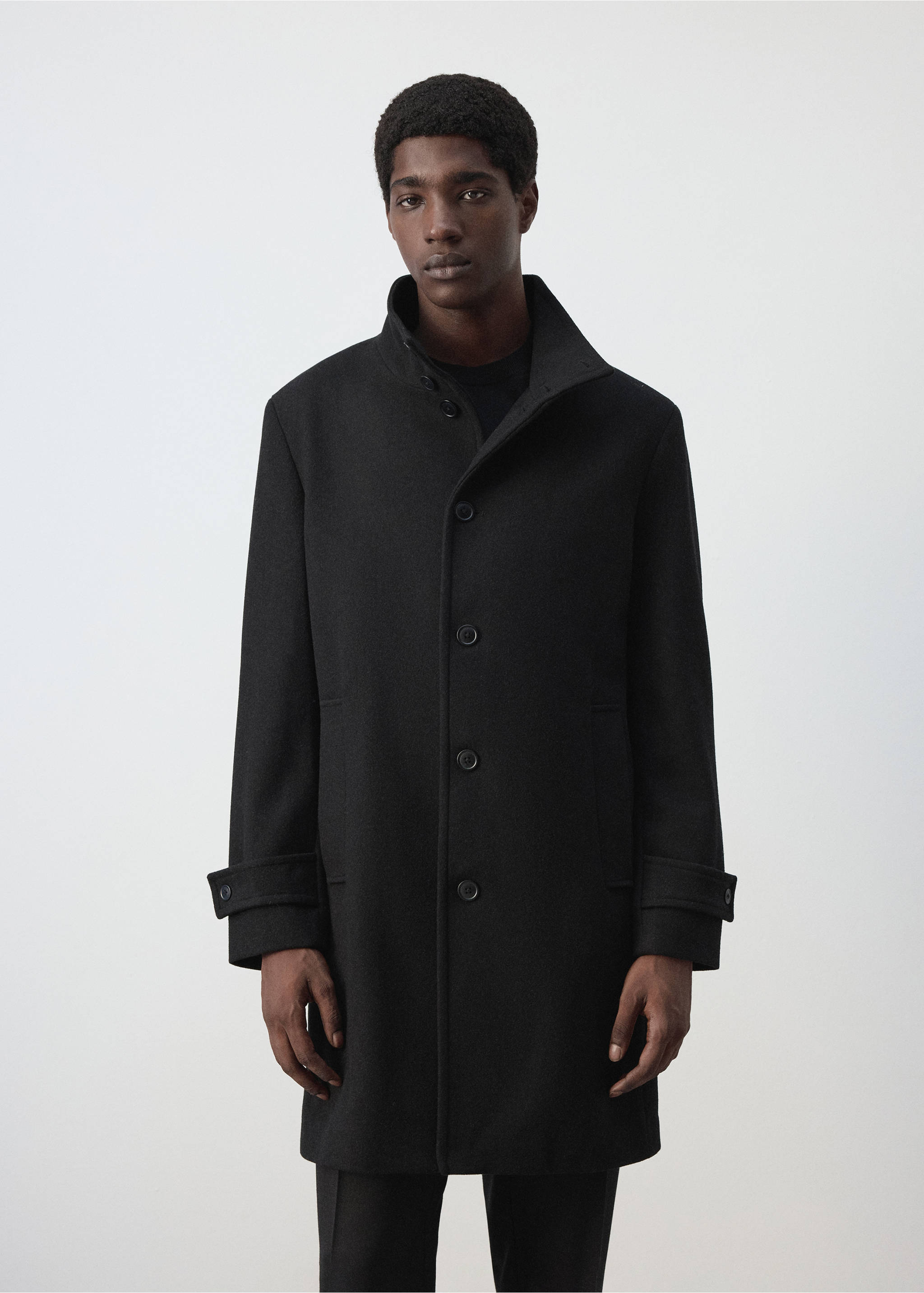 Coat funnel - Средний план, Черный. Ref: 37007885-00.