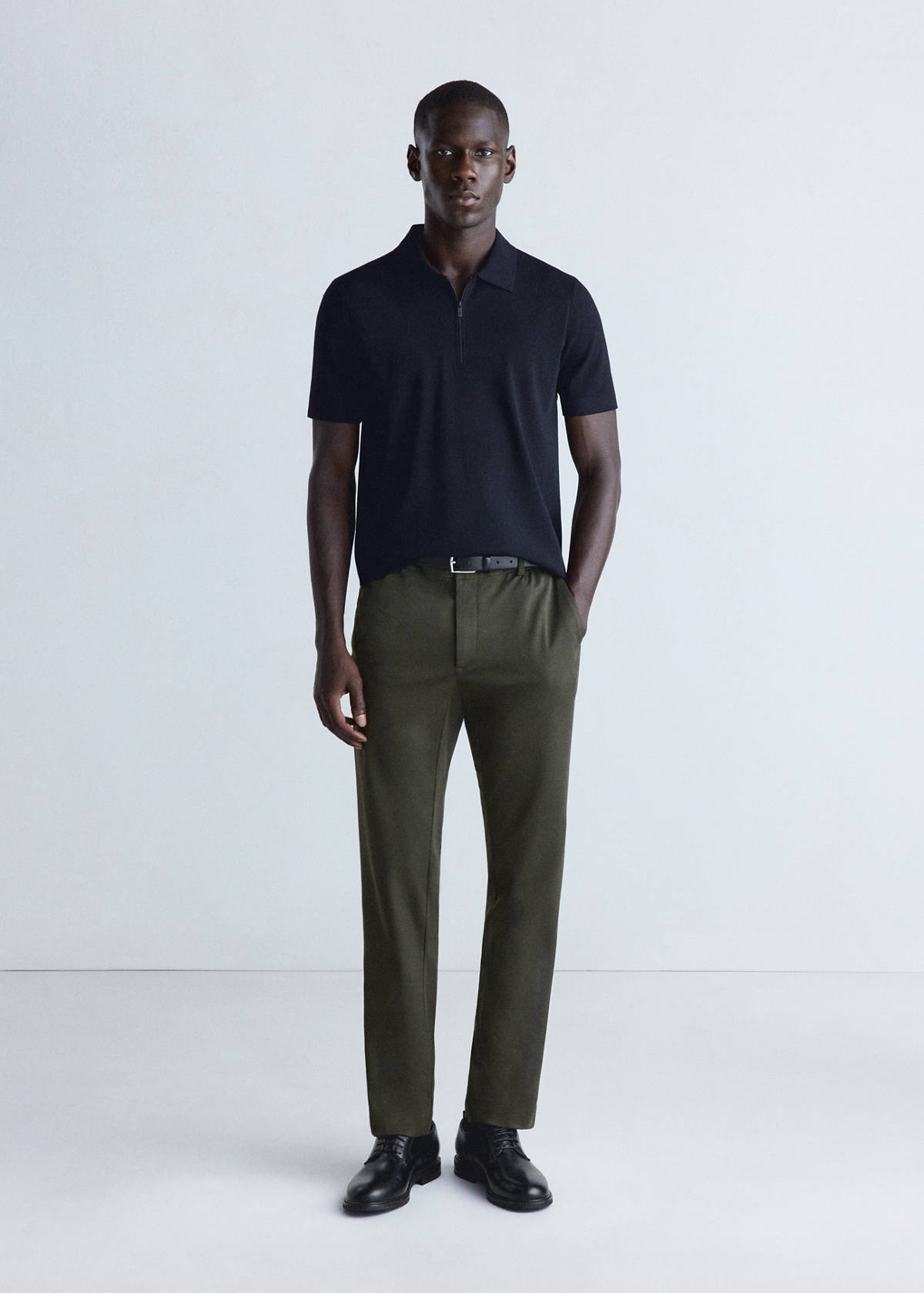 Slim-fit thermoregulating wool-blend trousers — Khaki