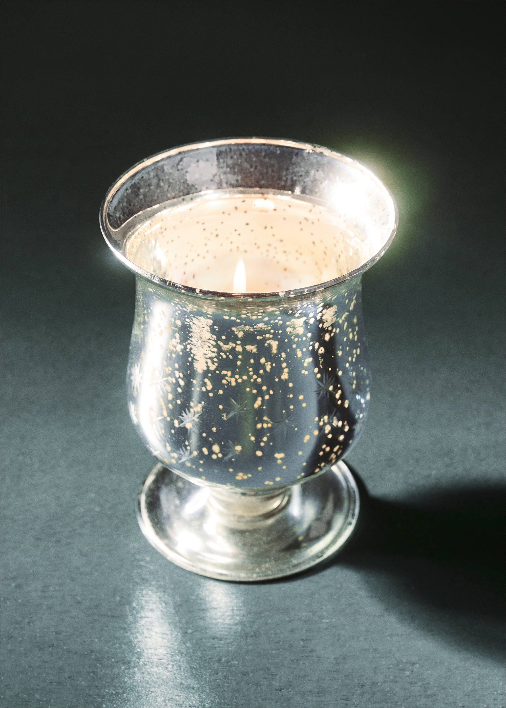 Lit candle holder in speckled silver and gold glass., Silver. Ref: 37007899-00.
