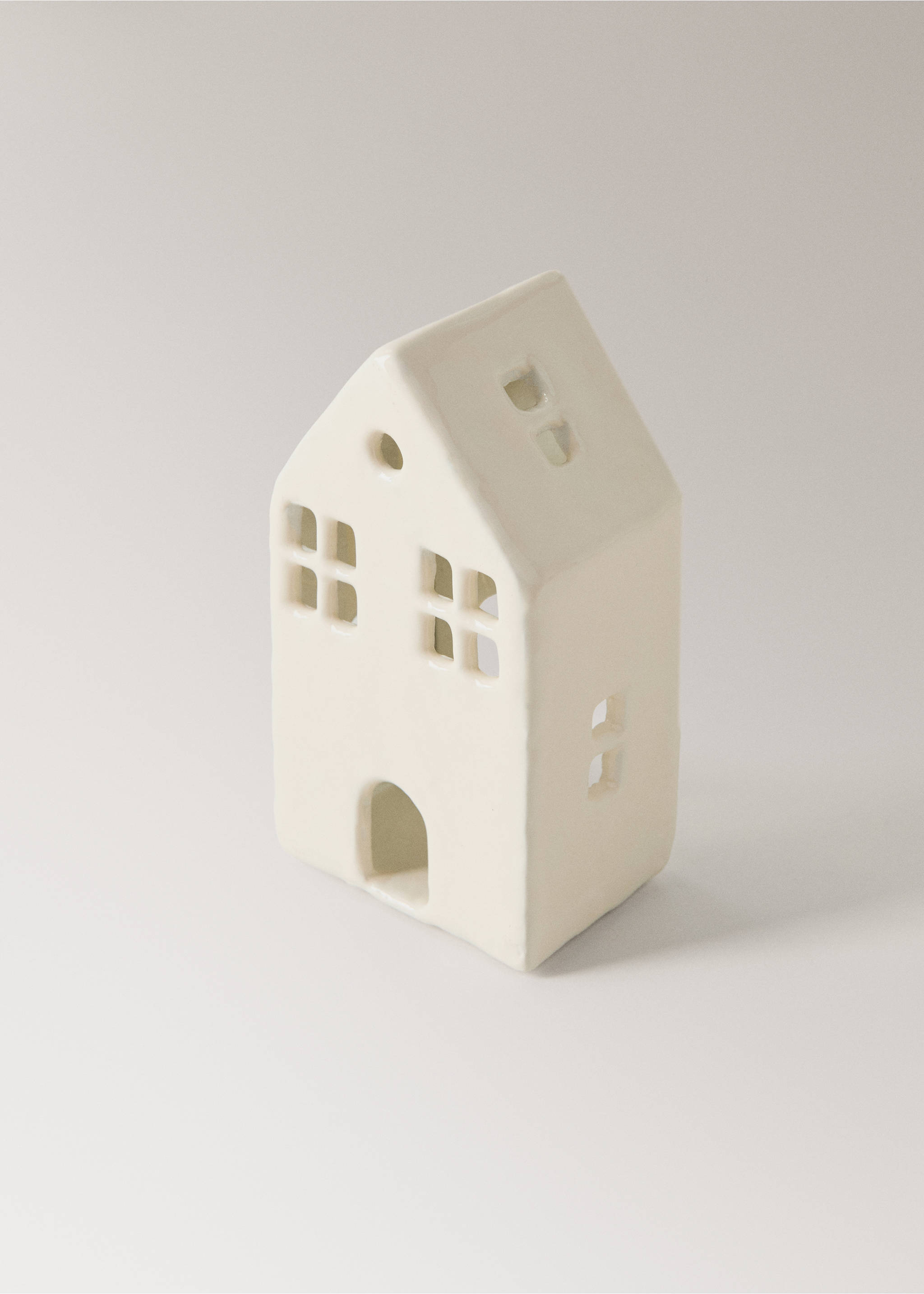 House-shaped white ceramic candle holder with cut-out windows., Off White. Ref: 37007906-00.