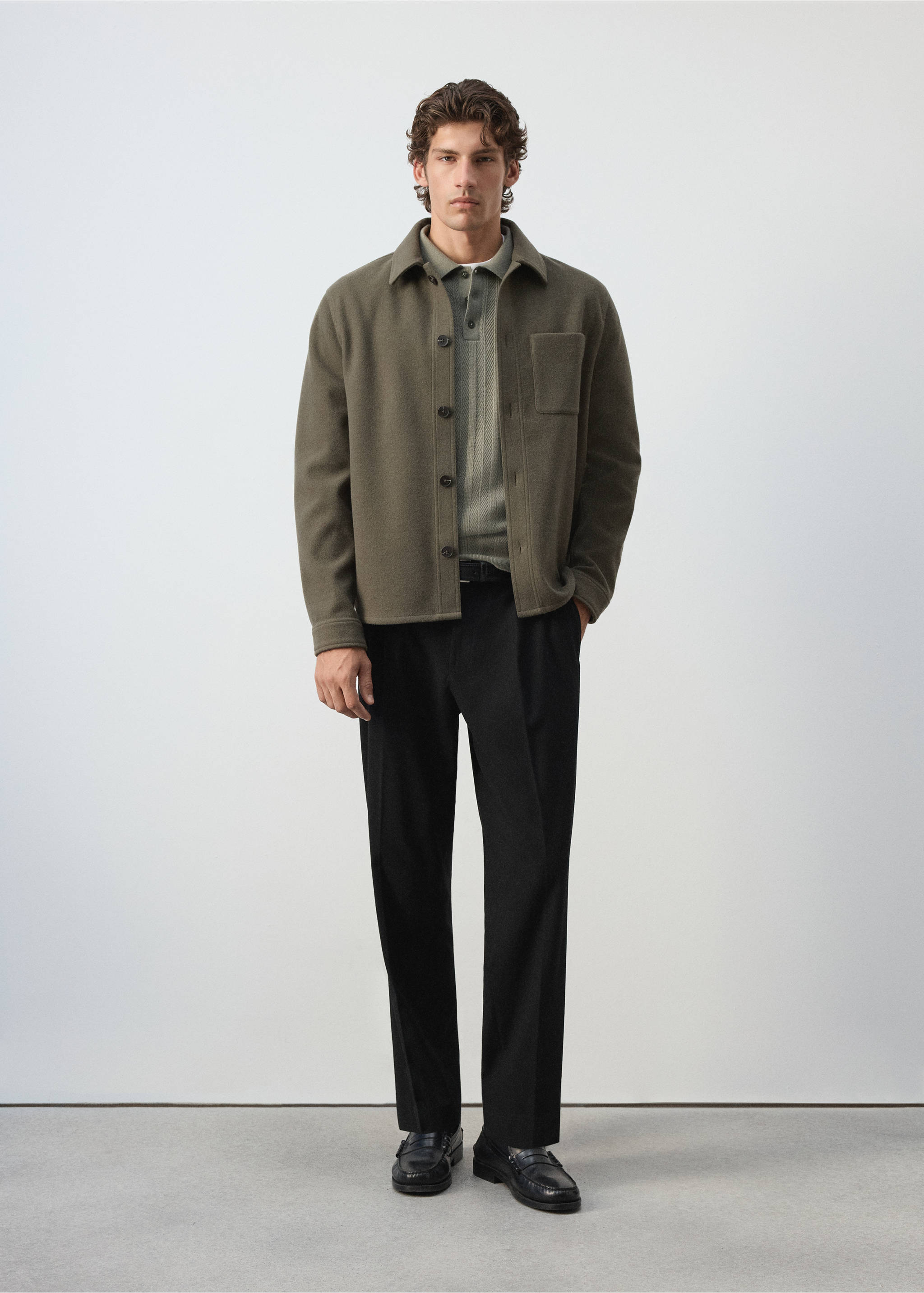 Regular-Fit-Overshirt aus Flanell - Allgemeine Ansicht, Olivengrün. Ref: 37007917-00.